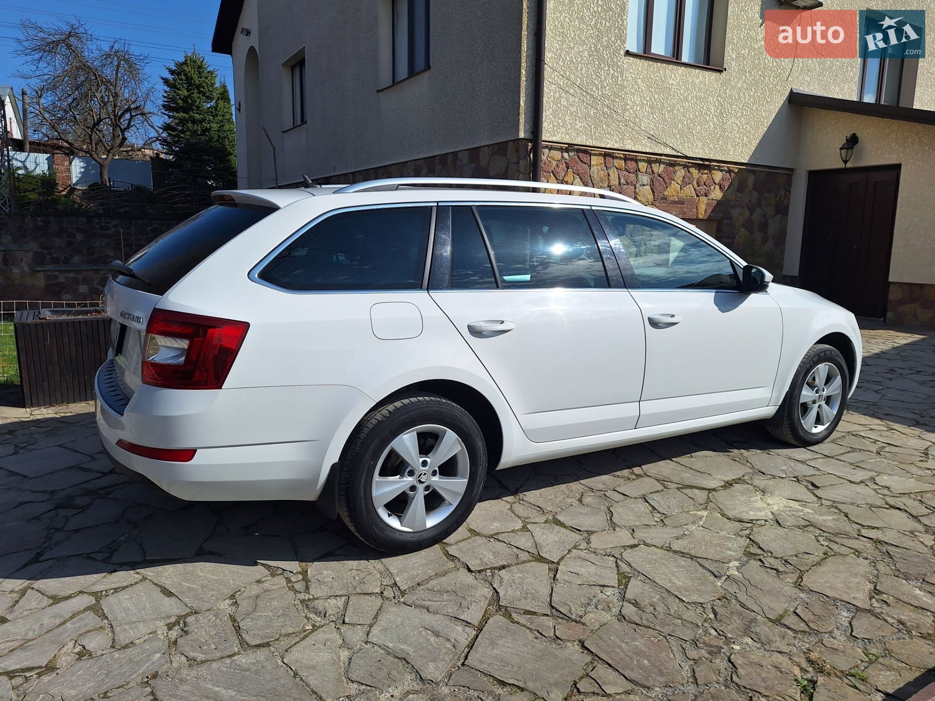 Skoda Octavia 2016 VIN TMBJJ9NE7G0269097 фото оголошення 8 з 49