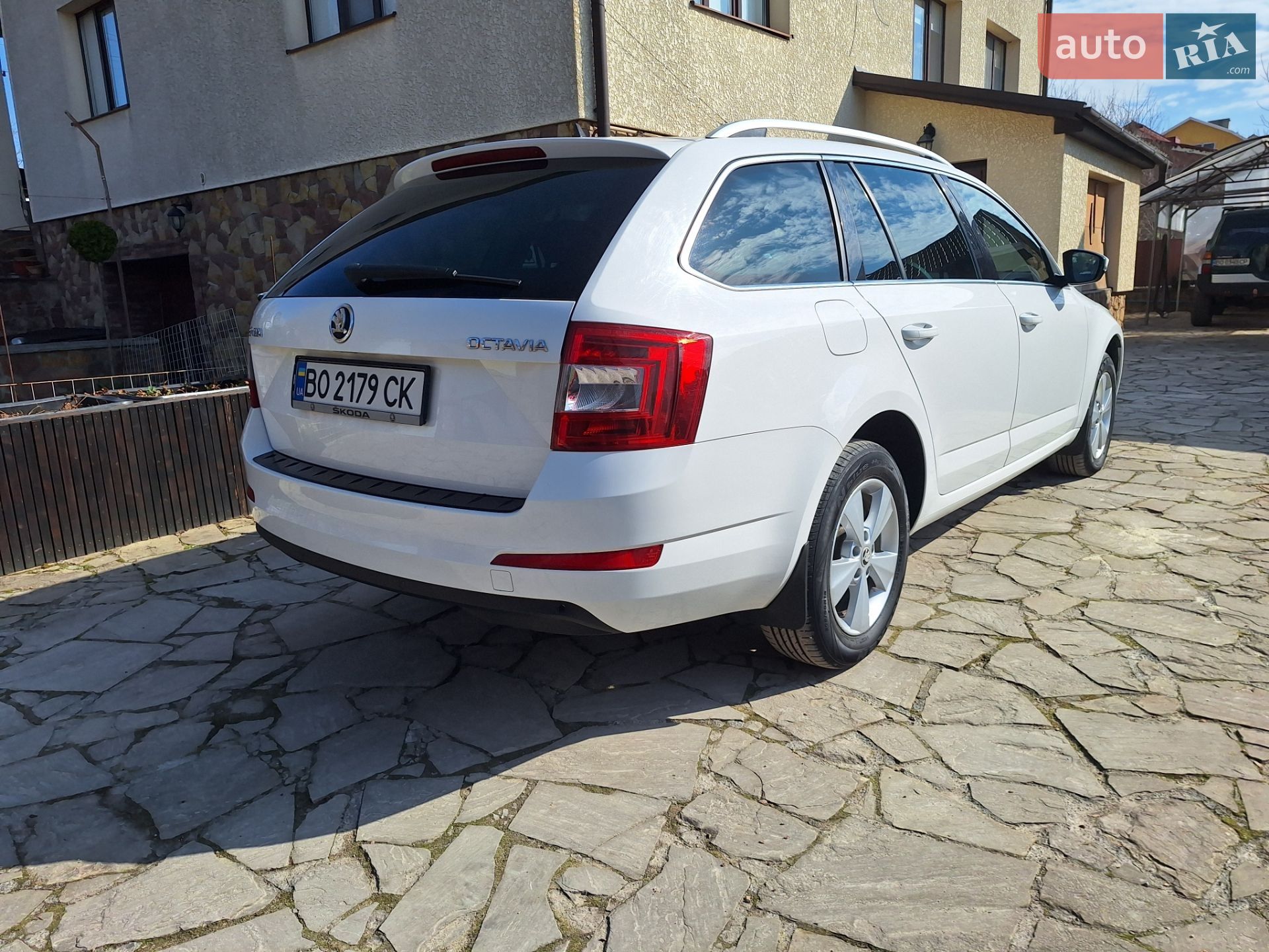 Skoda Octavia 2016 VIN TMBJJ9NE7G0269097 фото оголошення 9 з 49