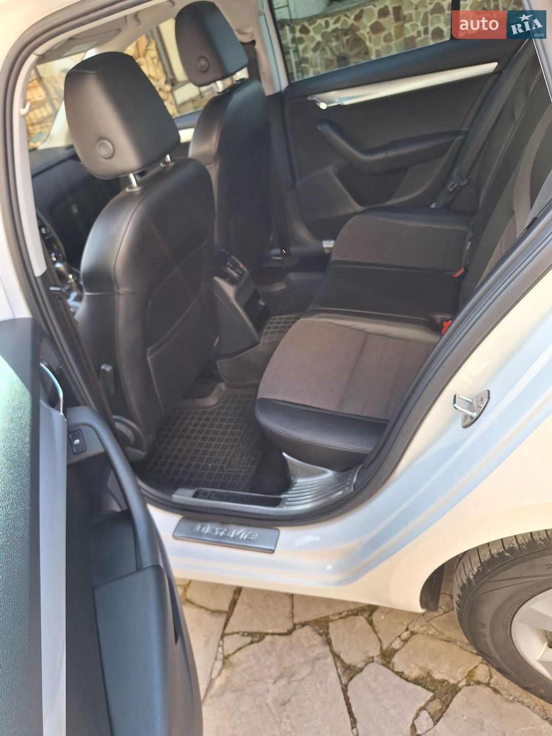 Skoda Octavia 2016 VIN TMBJJ9NE7G0269097 фото оголошення 16 з 49