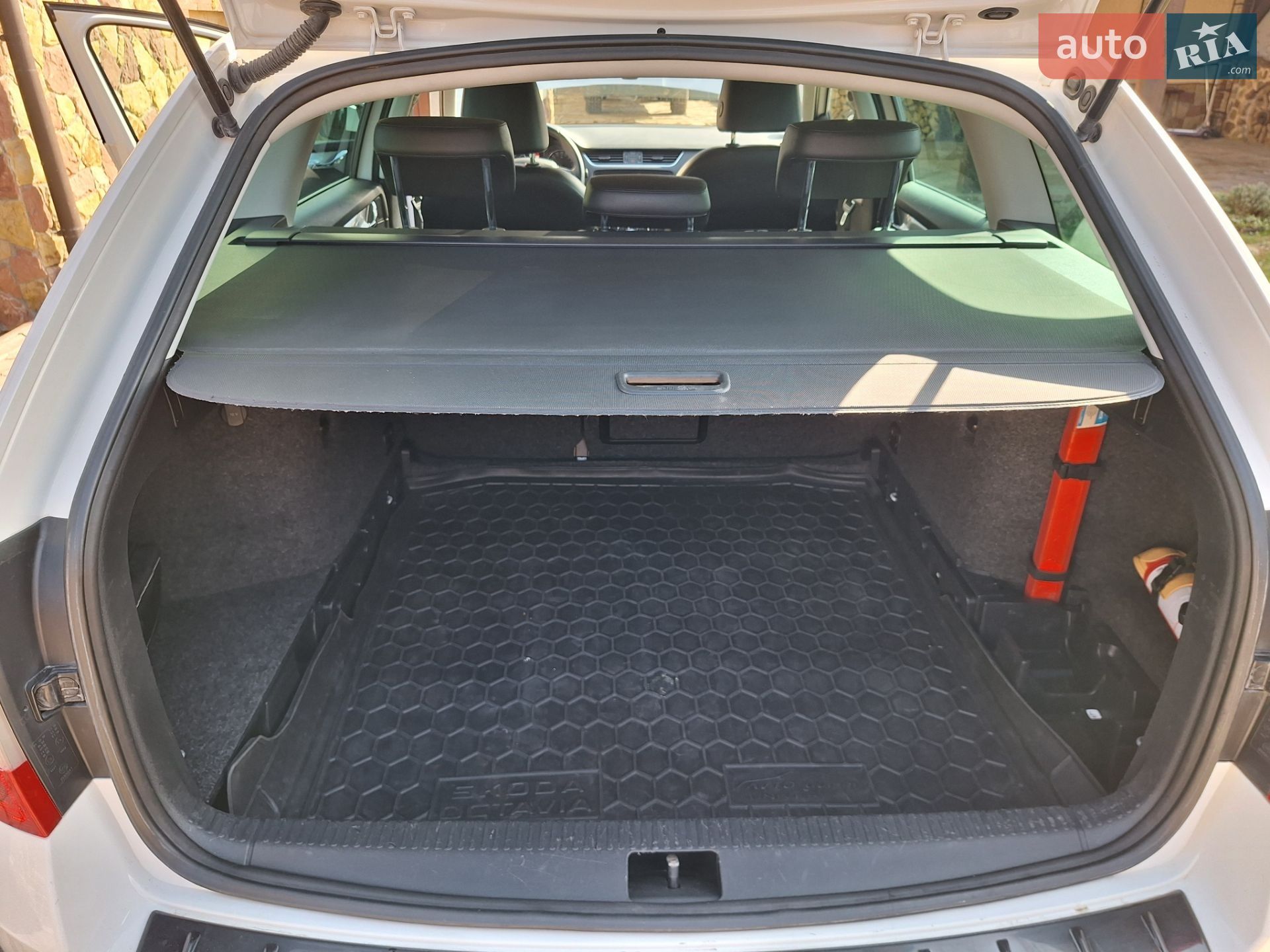 Skoda Octavia 2016 VIN TMBJJ9NE7G0269097 фото оголошення 19 з 49