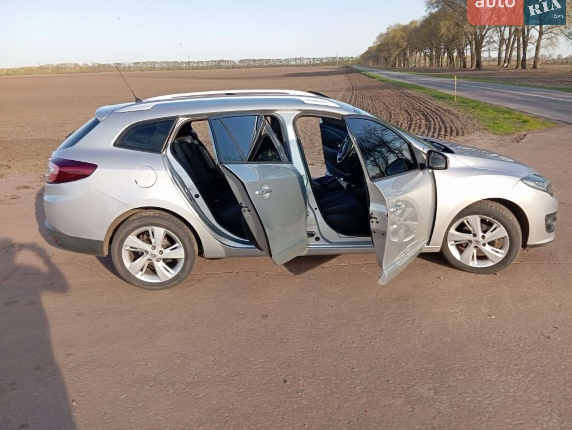 Renault Megane 2015 VIN VF1KZ140652608397 фото оголошення 5 з 12