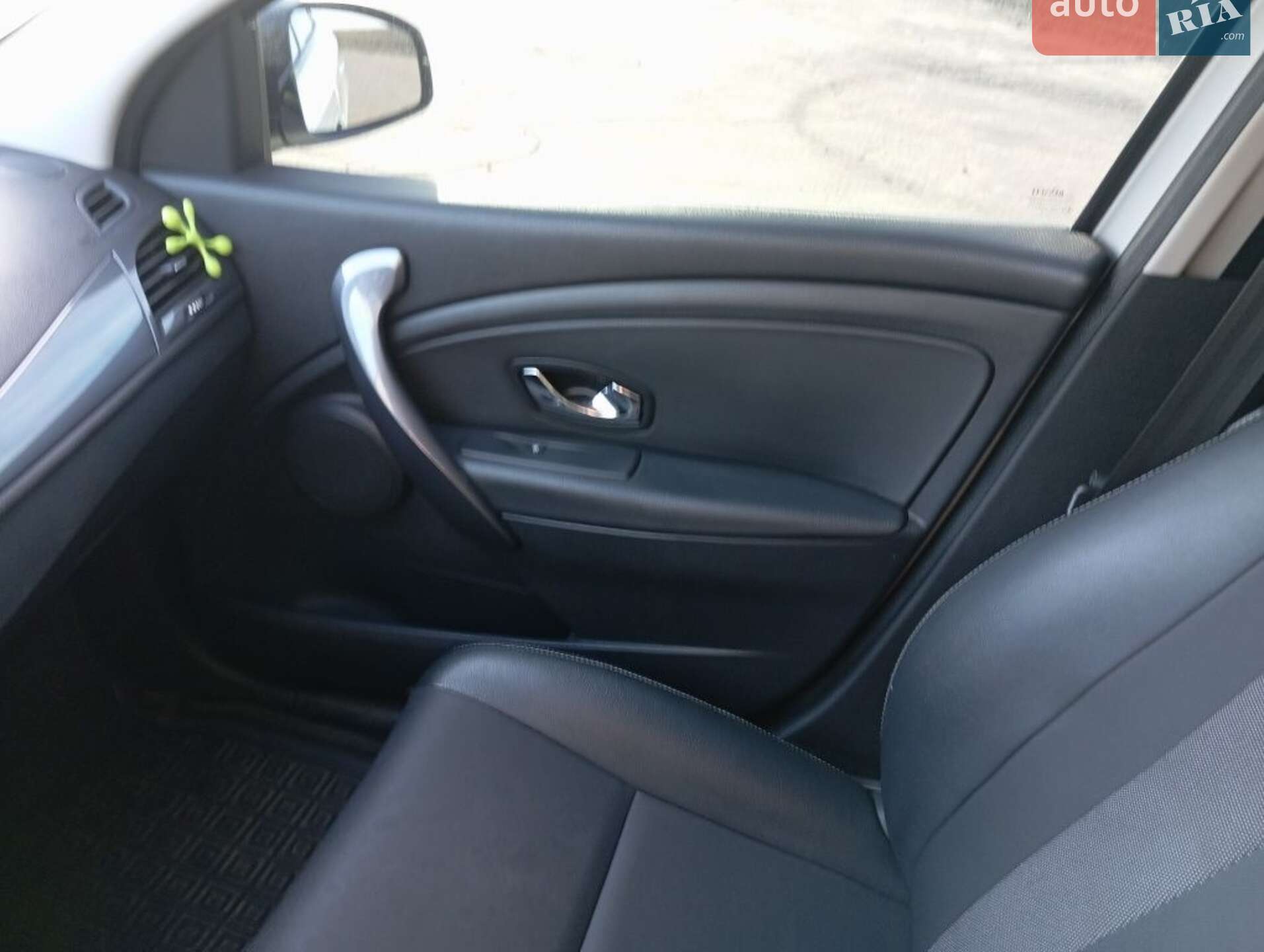 Renault Megane 2015 VIN VF1KZ140652608397 фото оголошення 7 з 12