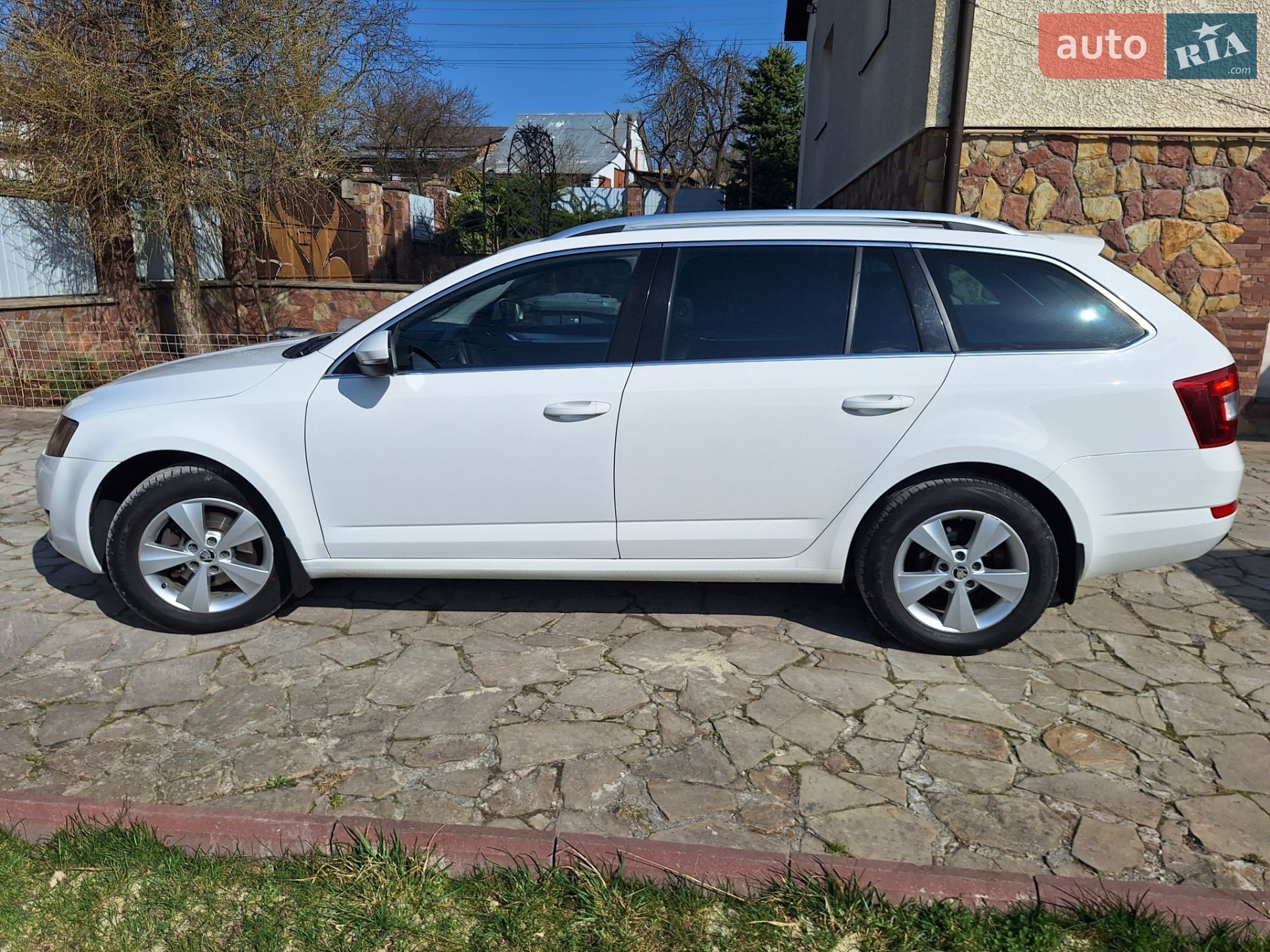 Skoda Octavia 2016 VIN TMBJJ9NE7G0269097 фото оголошення 29 з 49