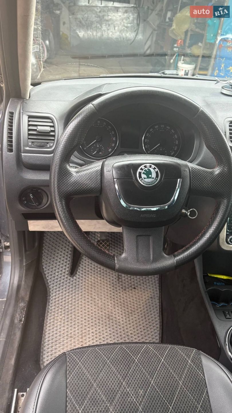 Skoda Fabia 2010 VIN TMBJK25J4B3083817 фото оголошення 4 з 26