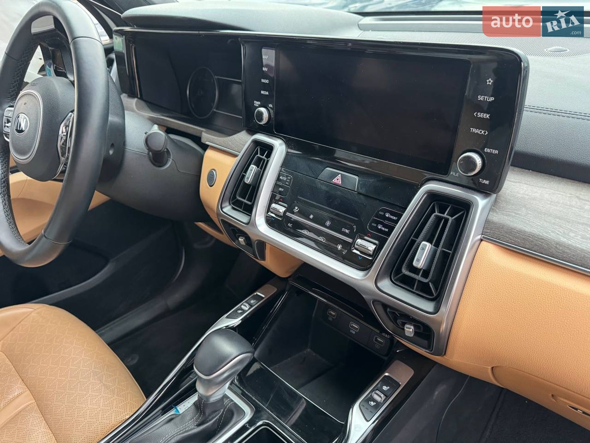 Kia Sorento 2020 VIN KNARL81BGMA019764 фото оголошення 15 з 23