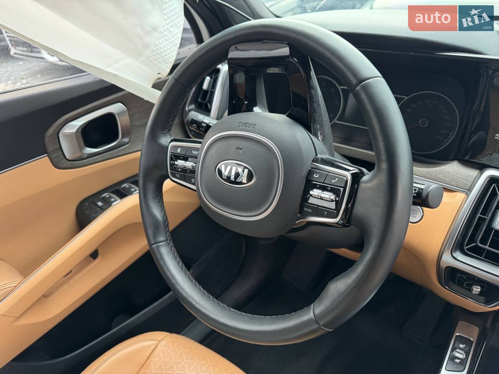 Kia Sorento 2020 VIN KNARL81BGMA019764 фото оголошення 17 з 23