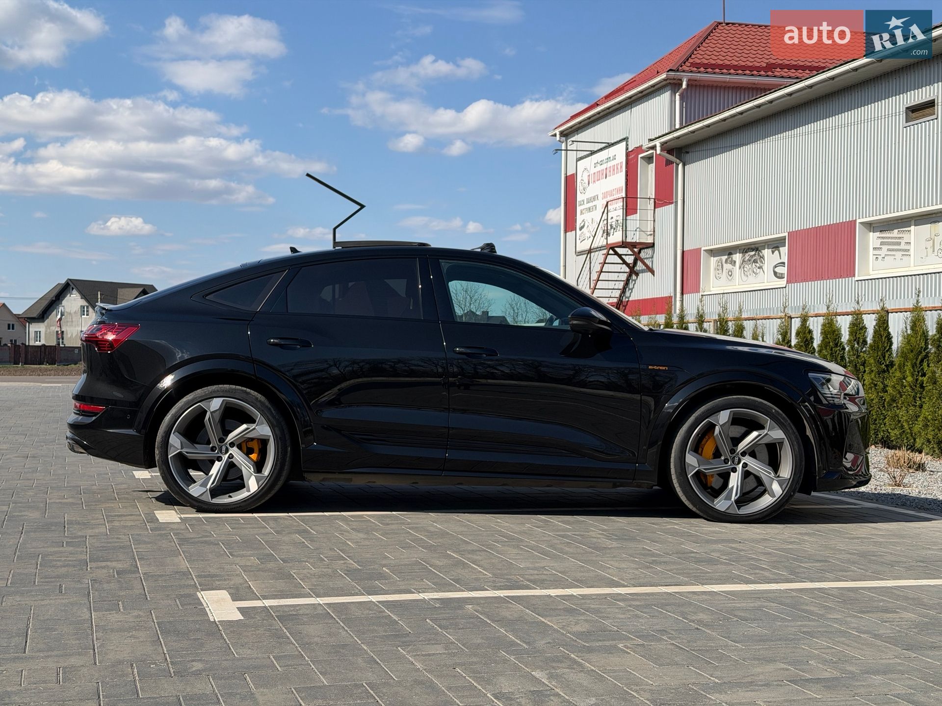 Audi e-tron S Sportback 2021 VIN WAUZZZGE7NB016885 фото оголошення 3 з 57