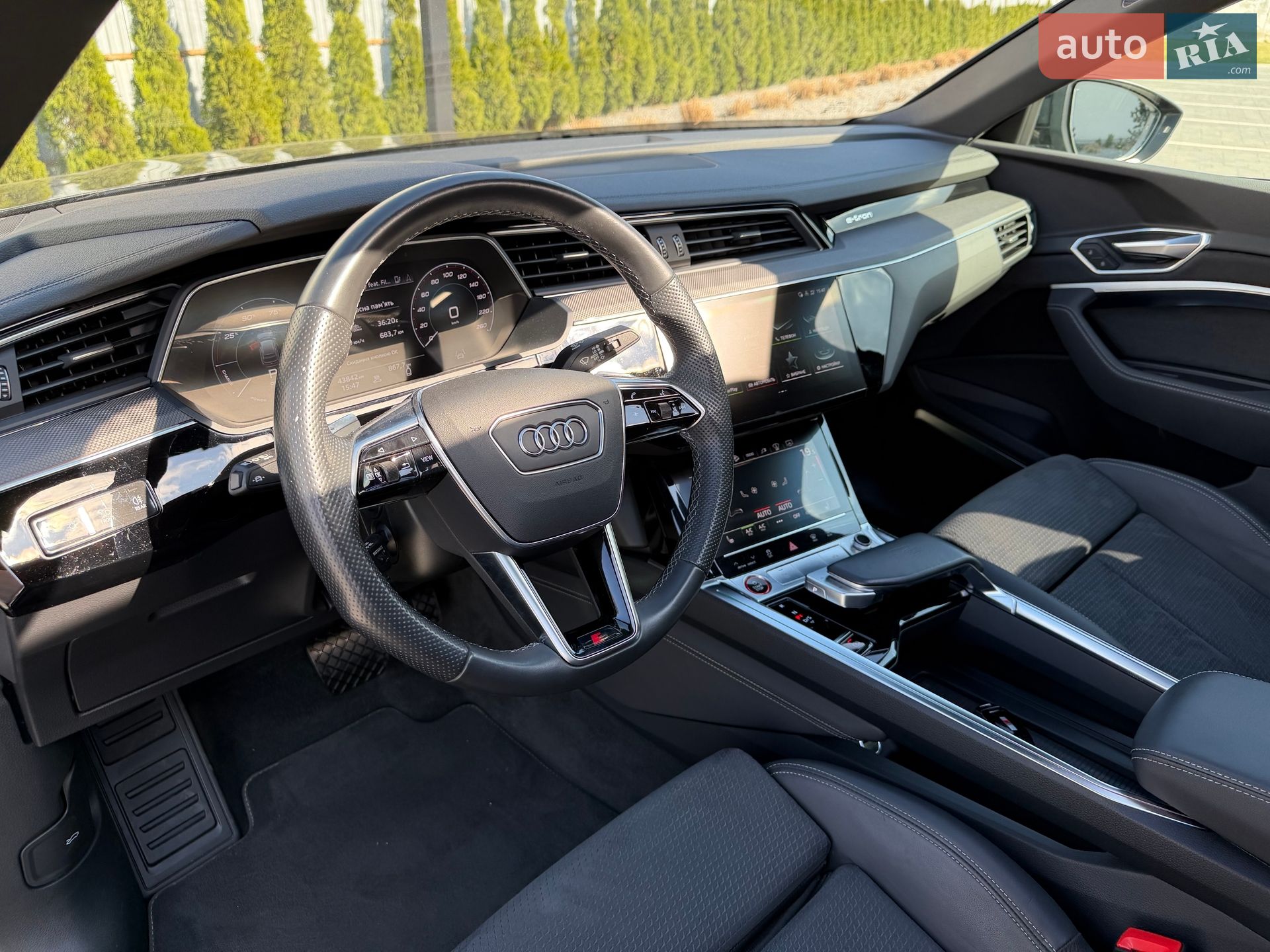 Audi e-tron S Sportback 2021 VIN WAUZZZGE7NB016885 фото оголошення 15 з 57