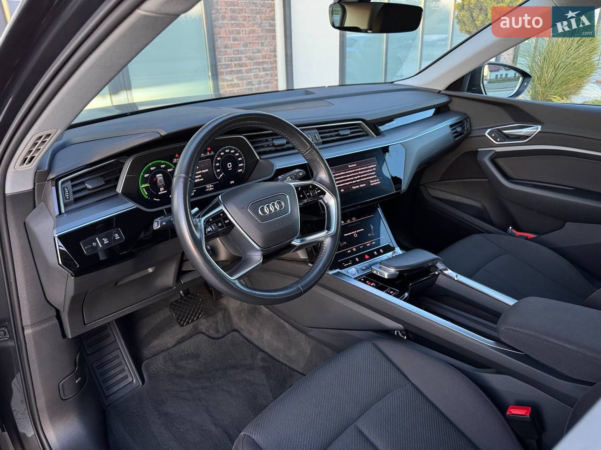 Audi e-tron 2020 VIN WAUZZZGE4LB014265 фото оголошення 19 з 31