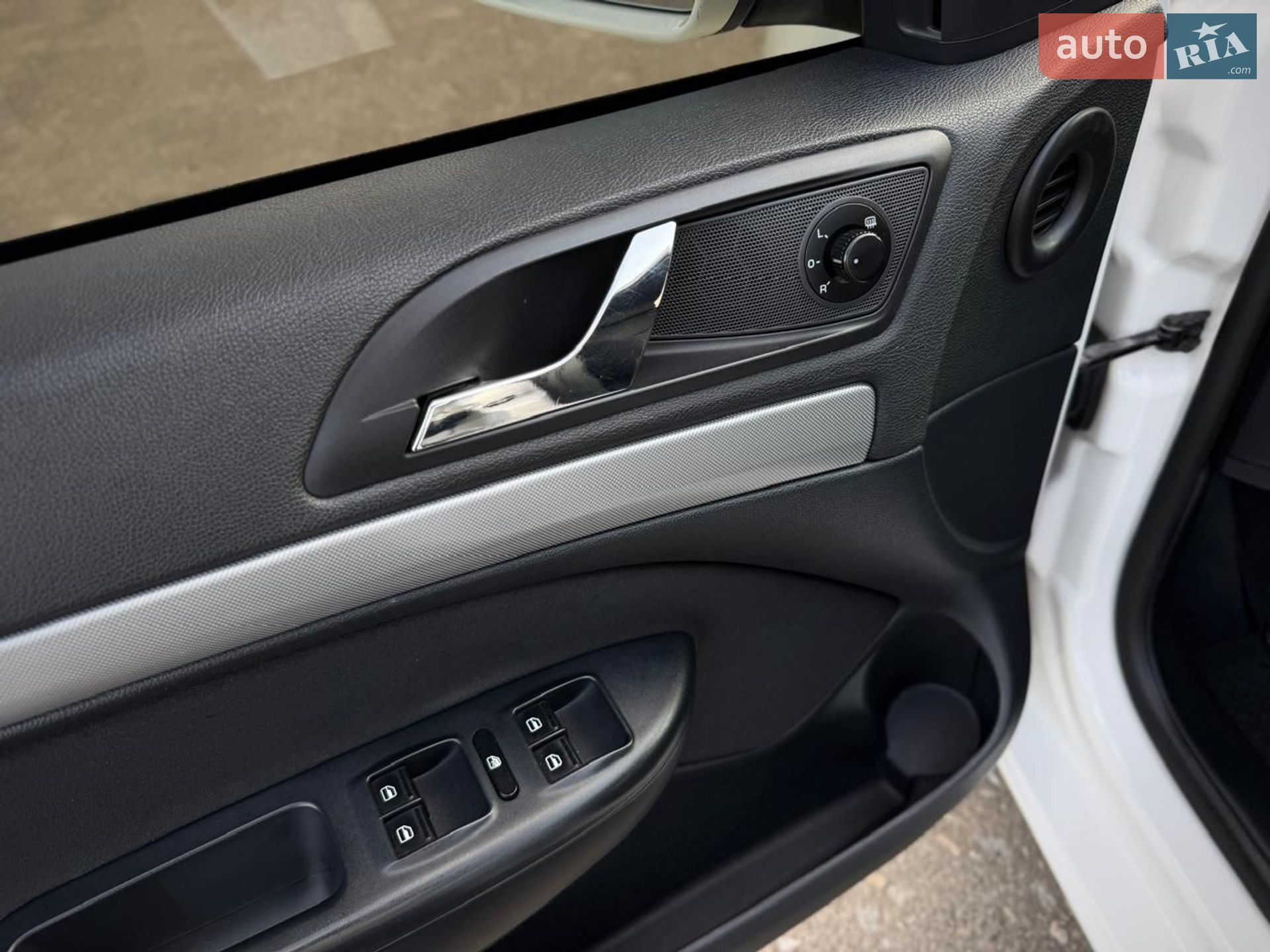 Skoda Octavia 2011 VIN TMBBA41Z2BB154937 фото оголошення 42 з 60