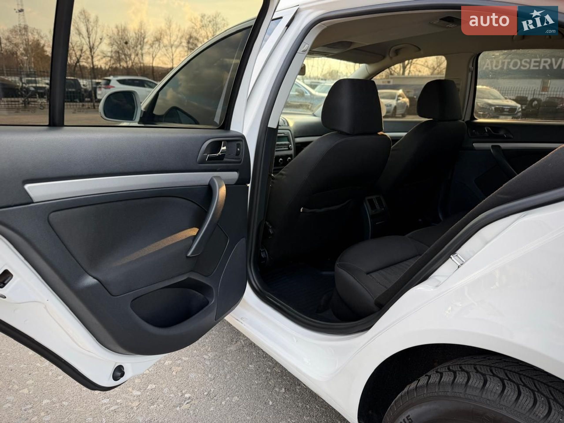 Skoda Octavia 2011 VIN TMBBA41Z2BB154937 фото оголошення 44 з 60