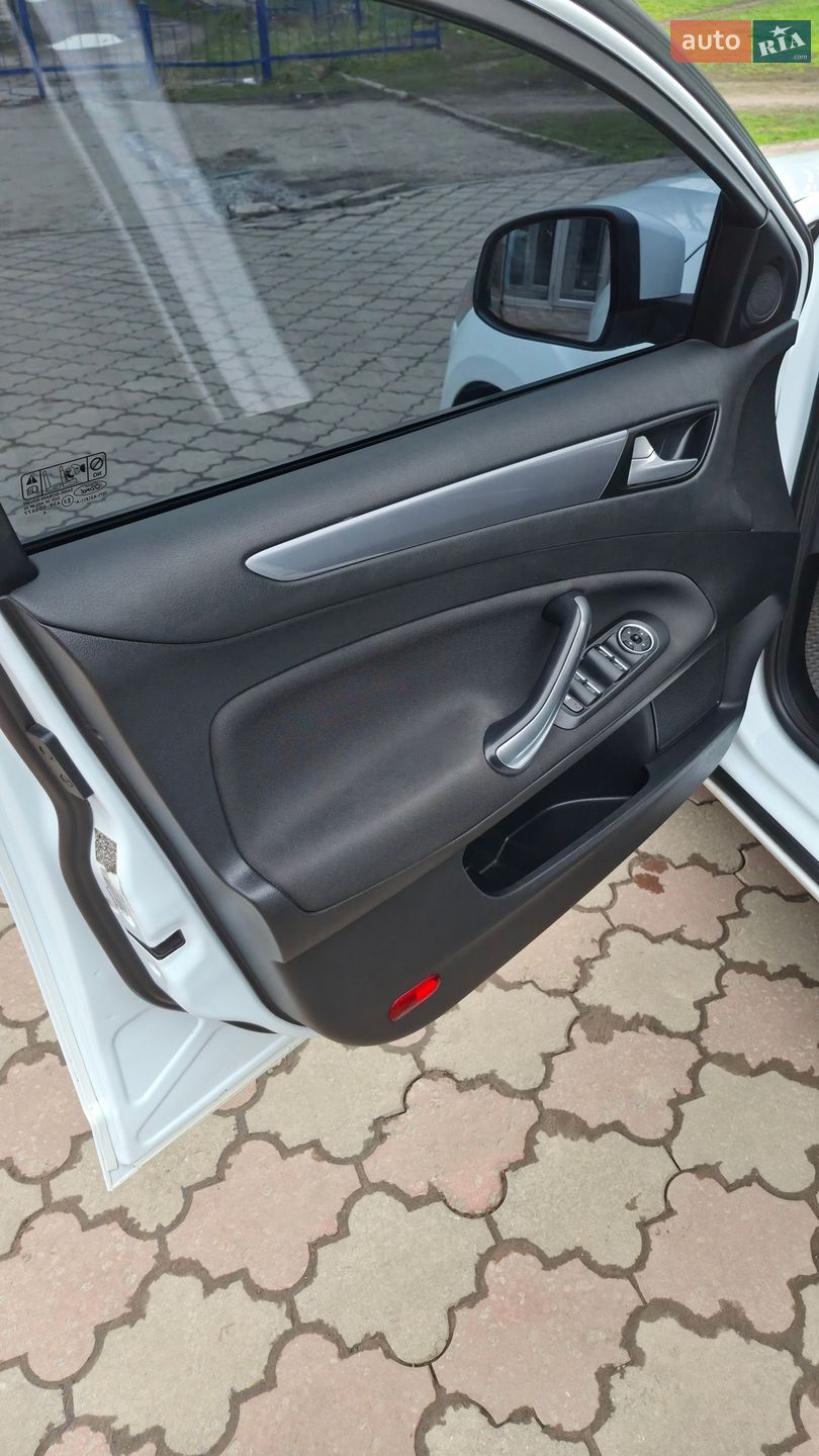 Ford Mondeo 2014 VIN WF0EXXGBBEEJ28759 фото оголошення 14 з 27