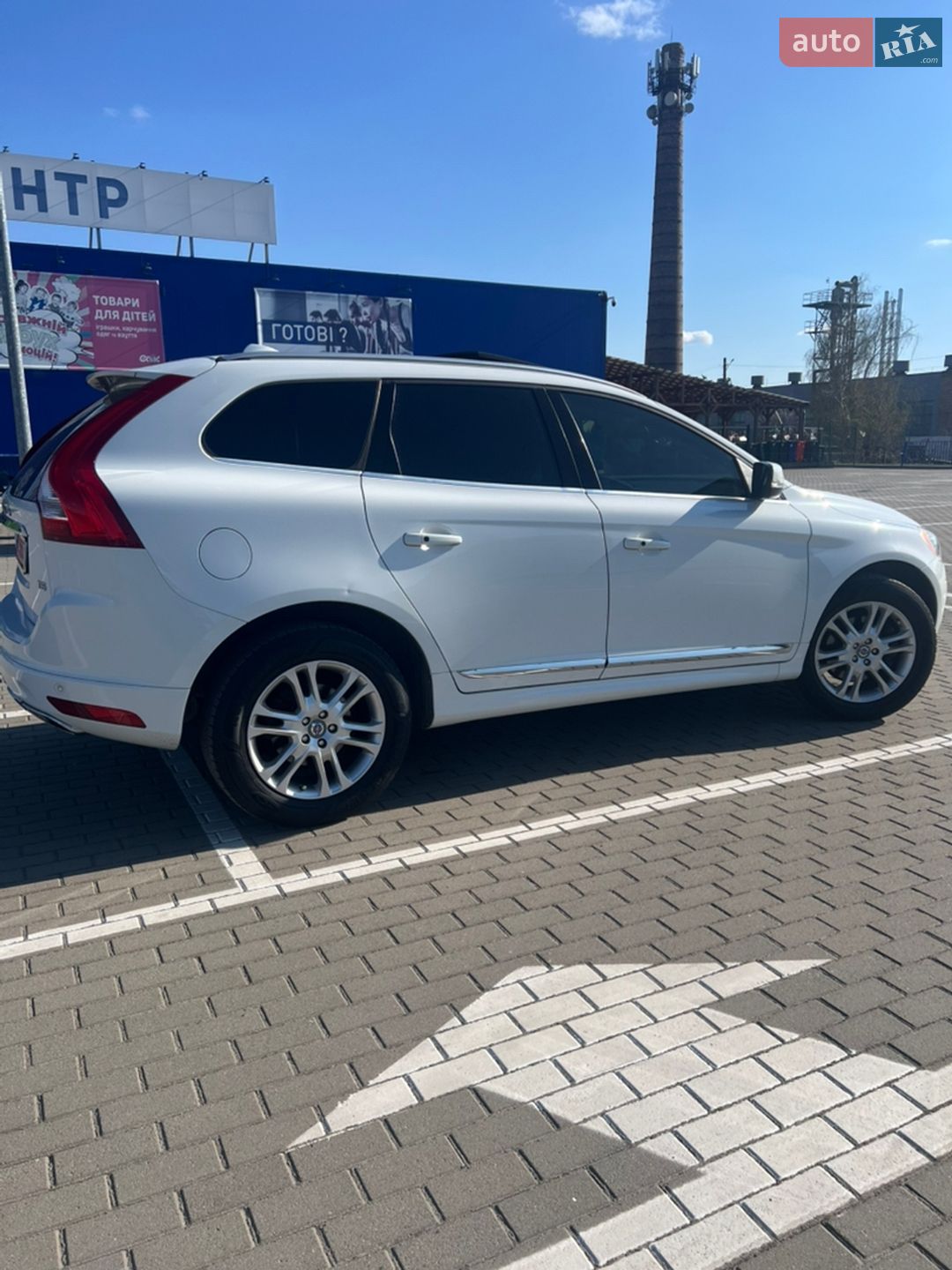Volvo XC60 2014 VIN YV440MDKXF2678723 фото оголошення 4 з 40
