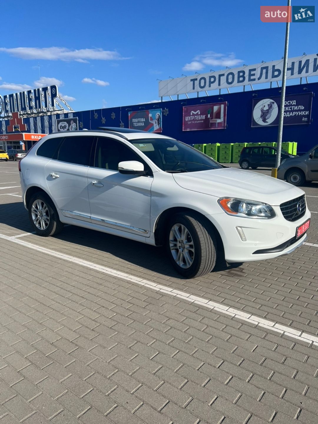 Volvo XC60 2014 VIN YV440MDKXF2678723 фото оголошення 10 з 40