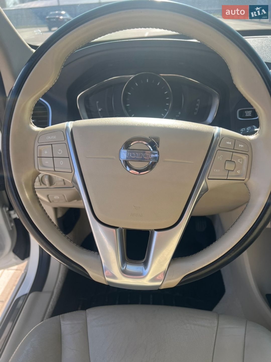 Volvo XC60 2014 VIN YV440MDKXF2678723 фото оголошення 21 з 40