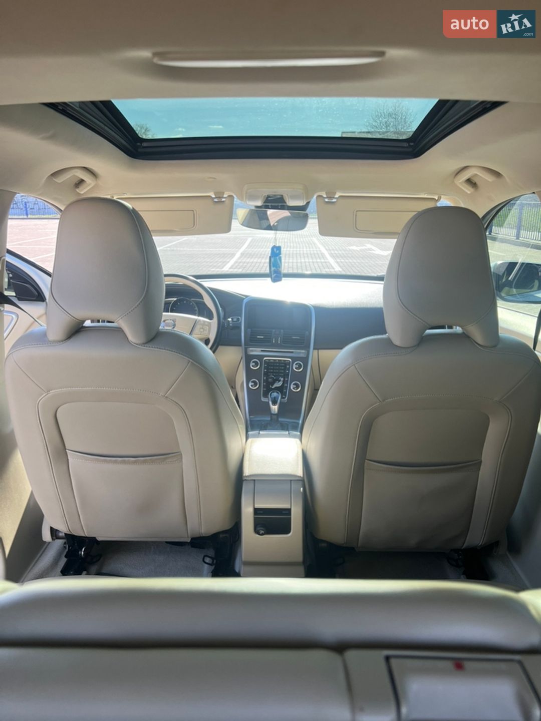 Volvo XC60 2014 VIN YV440MDKXF2678723 фото оголошення 27 з 40