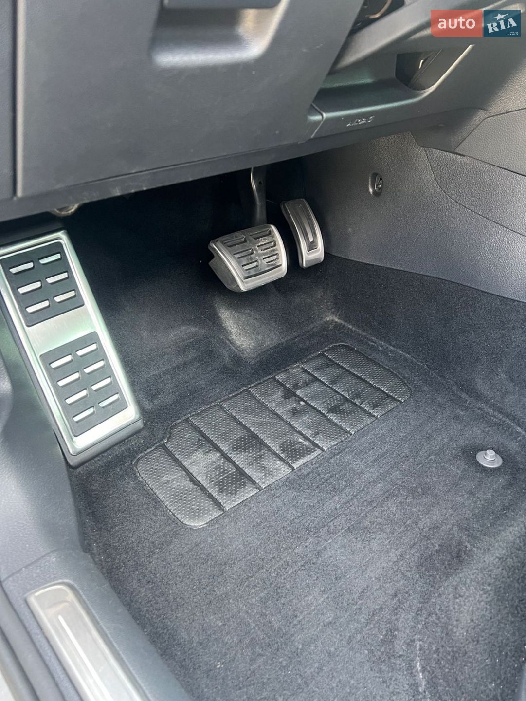 Volkswagen e-Golf 2015 VIN WVWZZZAUZGW902211 фото оголошення 10 з 21