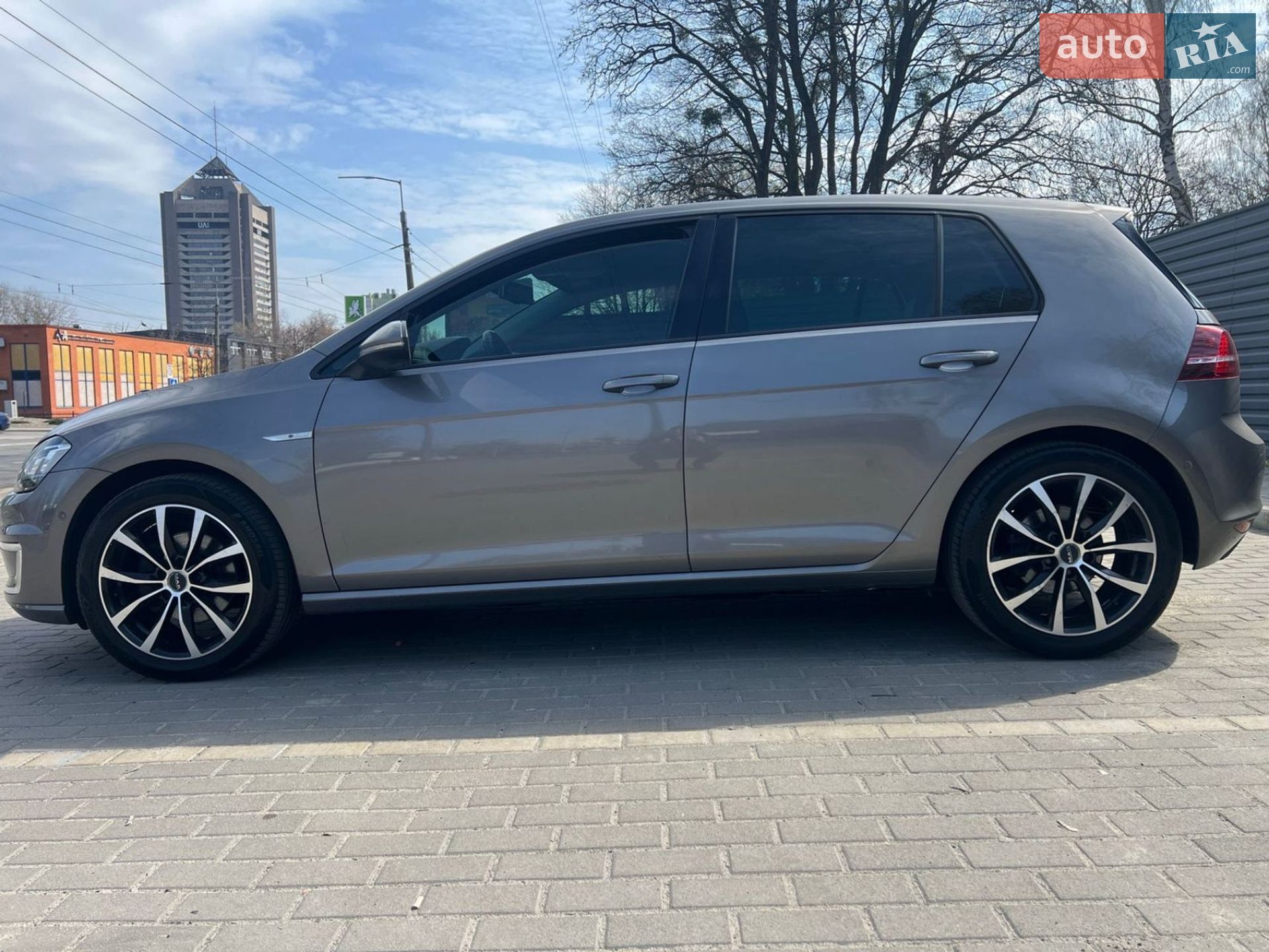 Volkswagen e-Golf 2015 VIN WVWZZZAUZGW902211 фото оголошення 3 з 22