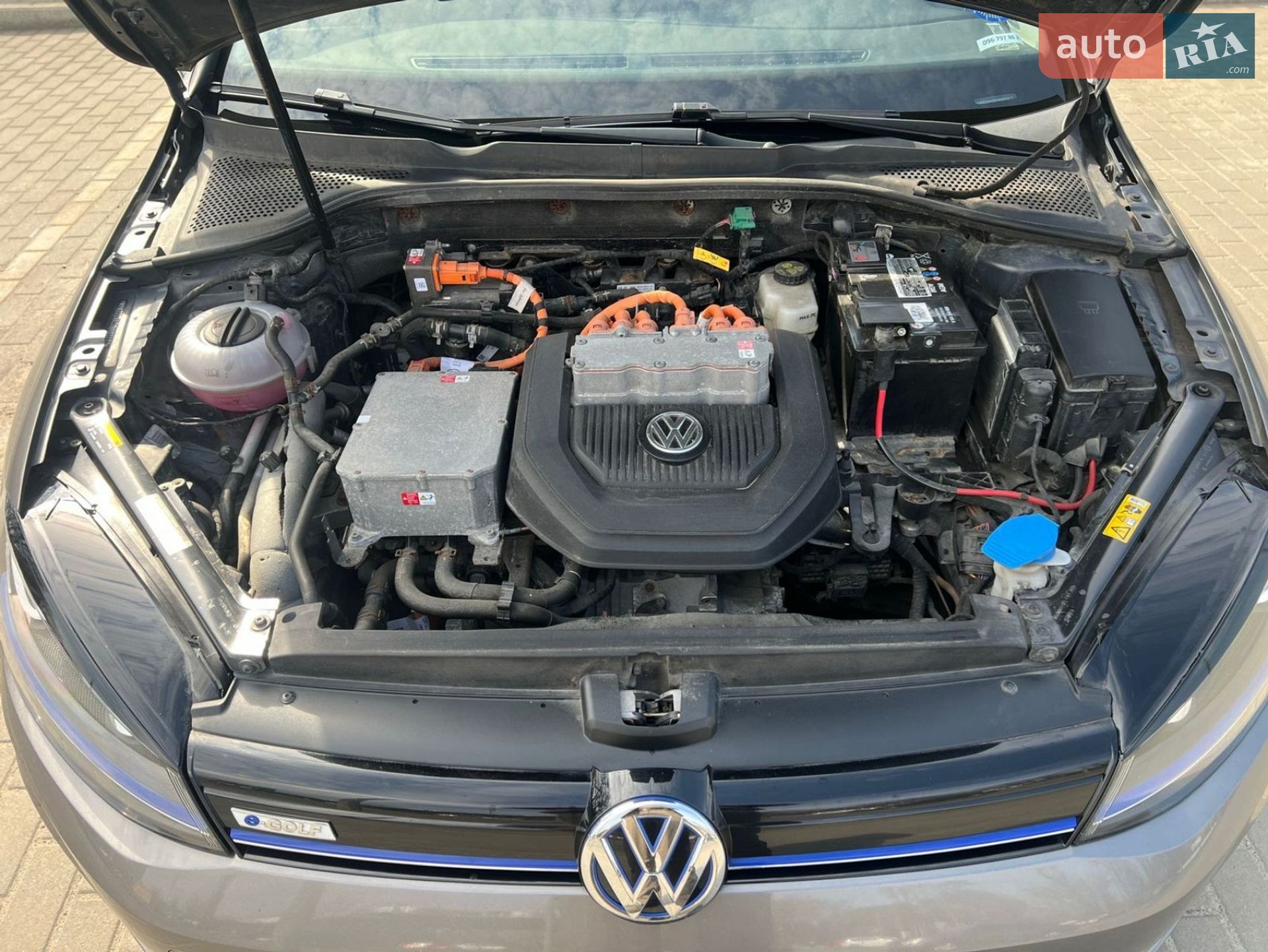 Volkswagen e-Golf 2015 VIN WVWZZZAUZGW902211 фото оголошення 15 з 21