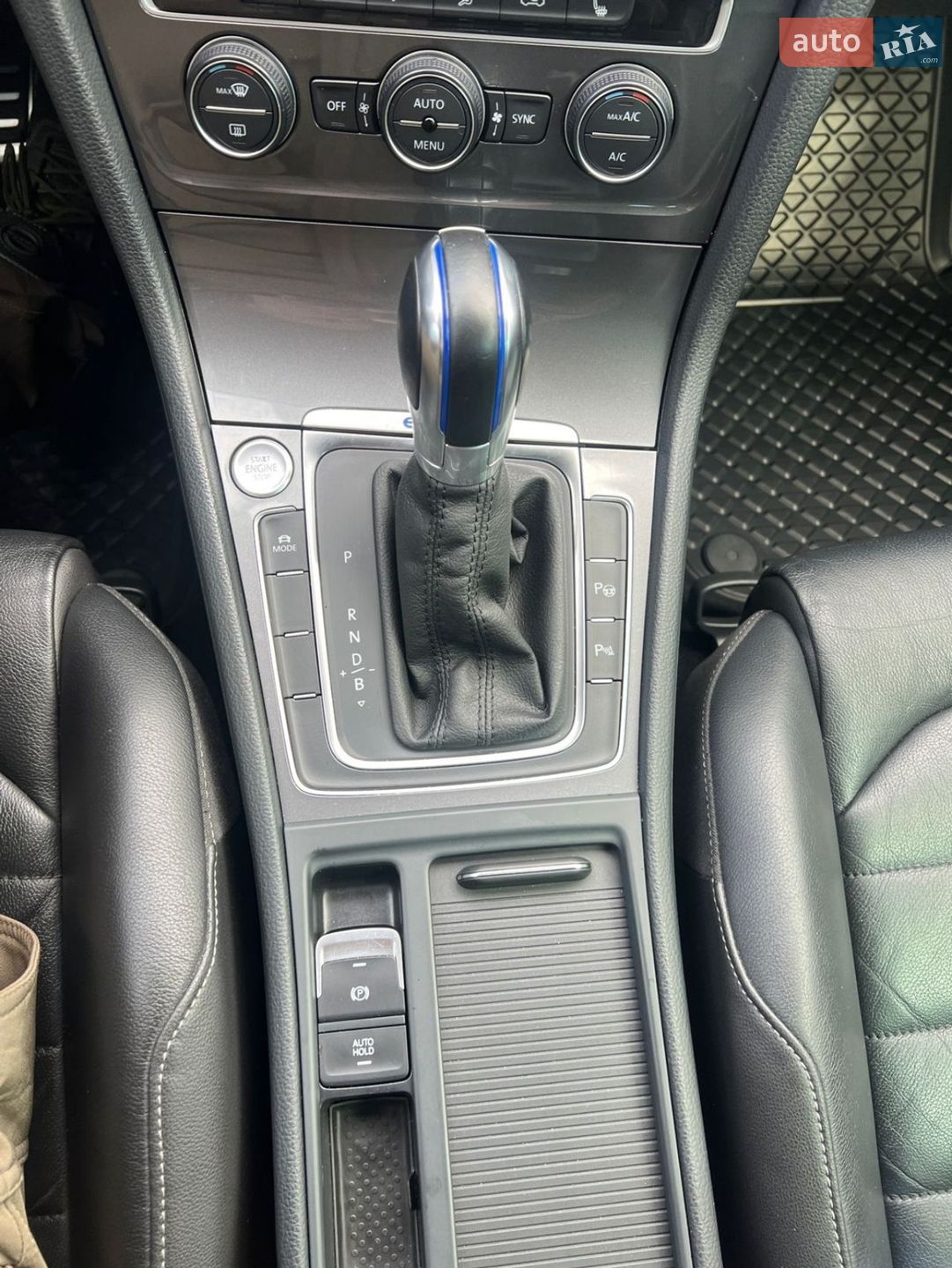Volkswagen e-Golf 2015 VIN WVWZZZAUZGW902211 фото оголошення 18 з 21