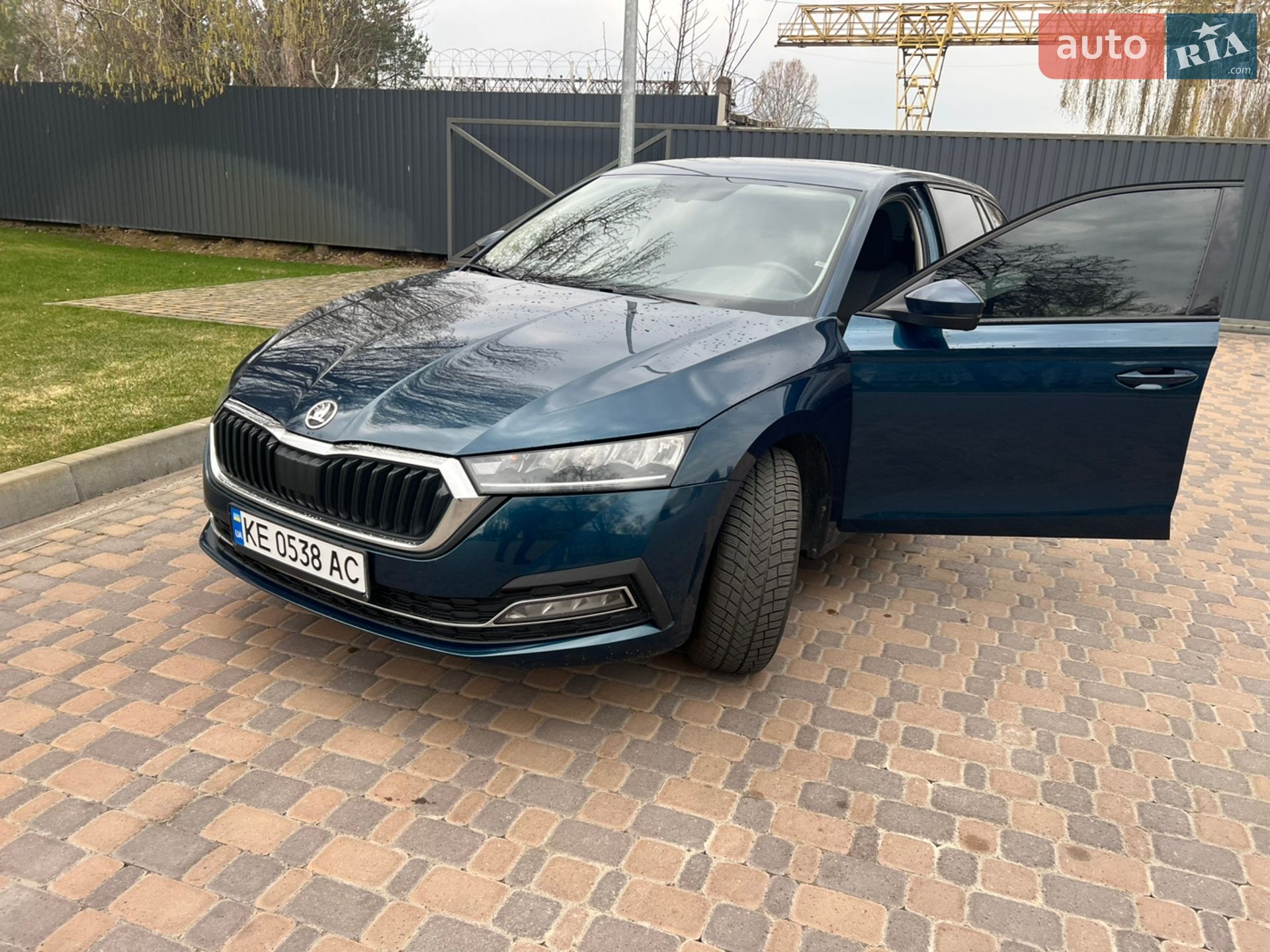 Skoda Octavia 2023 VIN TMBJS4NX9RY057629 фото оголошення 5 з 23