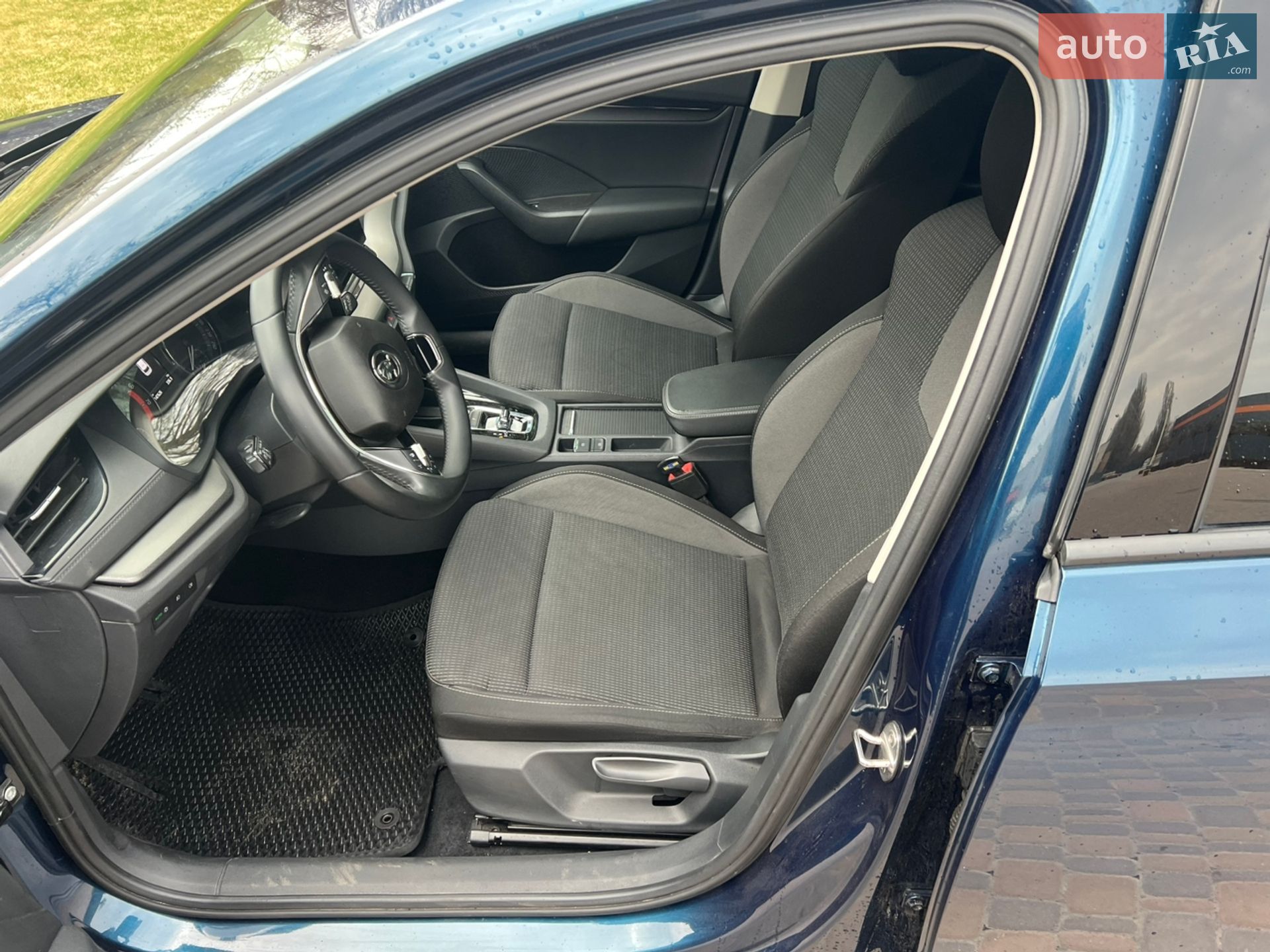 Skoda Octavia 2023 VIN TMBJS4NX9RY057629 фото оголошення 18 з 23