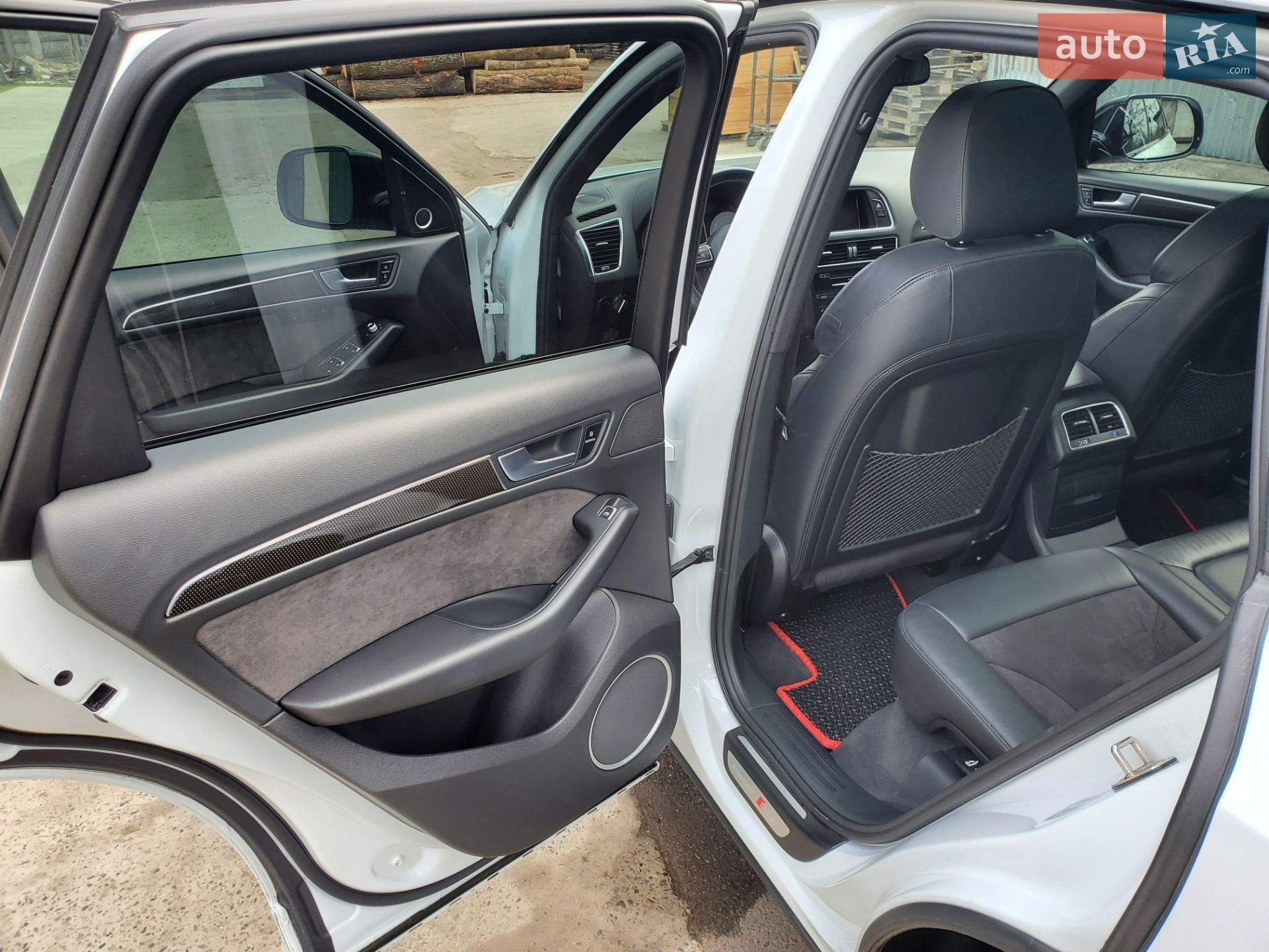 Audi SQ5 2016 VIN WA1CCAFP5HA020761 фото оголошення 14 з 21
