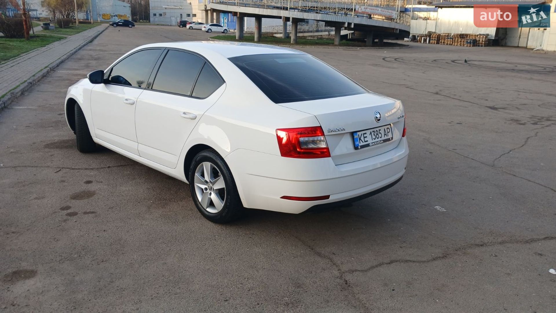 Skoda Octavia 2019 VIN TMBAG7NE9K0142332 фото оголошення 9 з 38