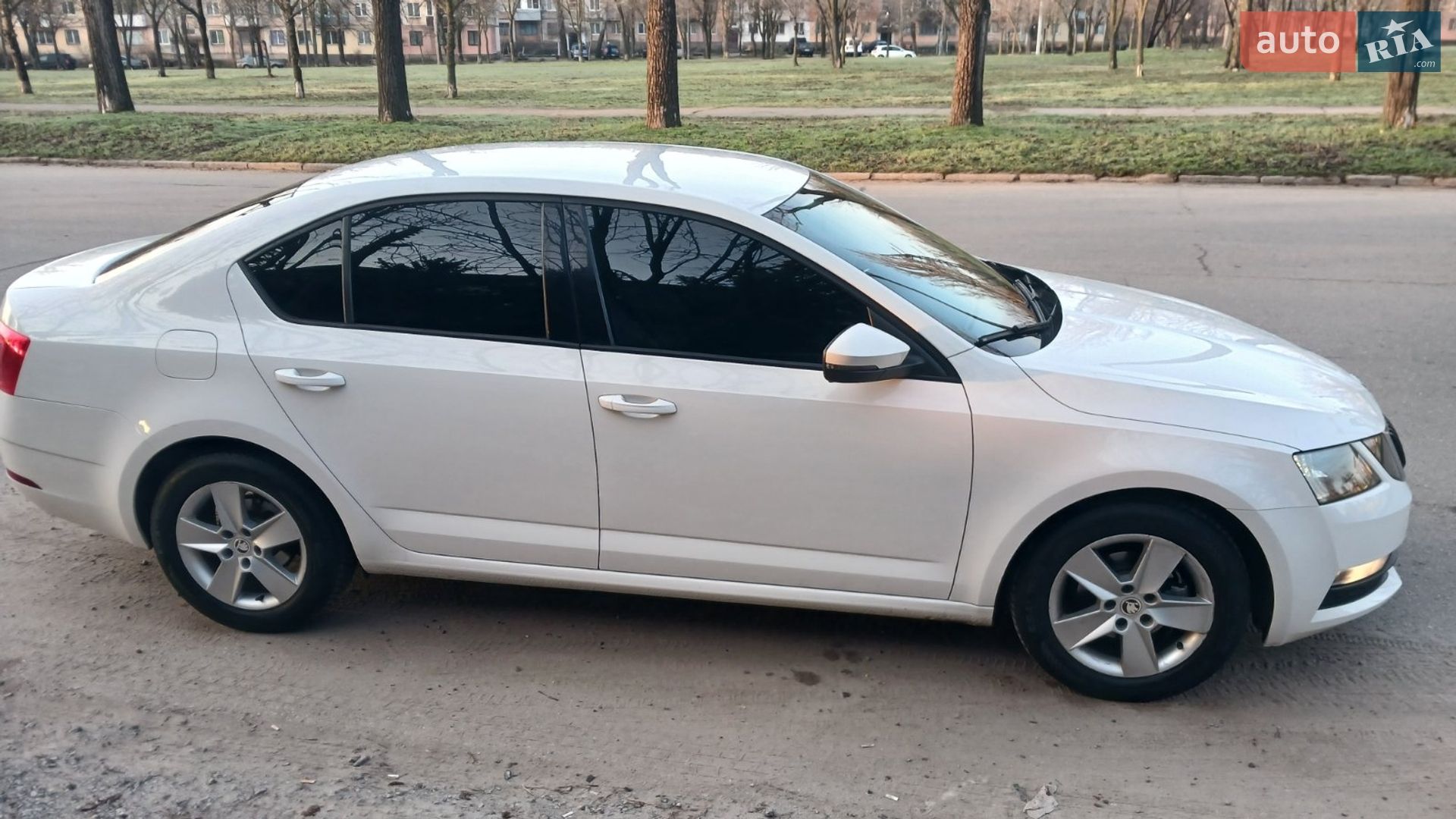 Skoda Octavia 2019 VIN TMBAG7NE9K0142332 фото оголошення 8 з 38