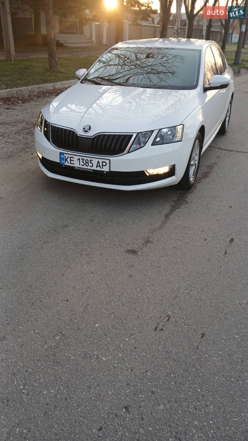 Skoda Octavia 2019 VIN TMBAG7NE9K0142332 фото оголошення 15 з 38