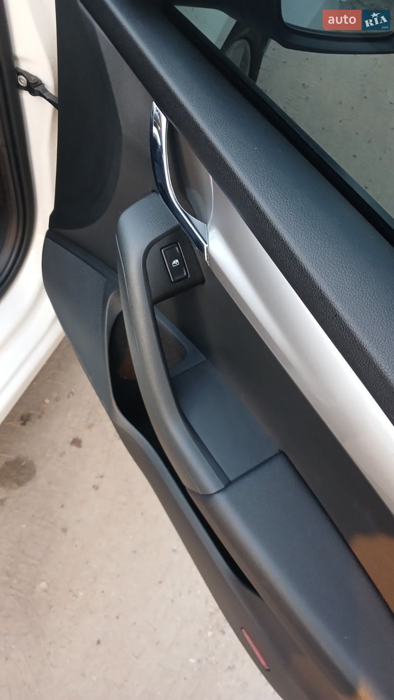 Skoda Octavia 2019 VIN TMBAG7NE9K0142332 фото оголошення 25 з 38