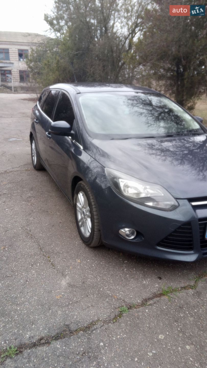 Ford Focus 2013 VIN WF0LXXGCBLDA18745 фото оголошення 8 з 24