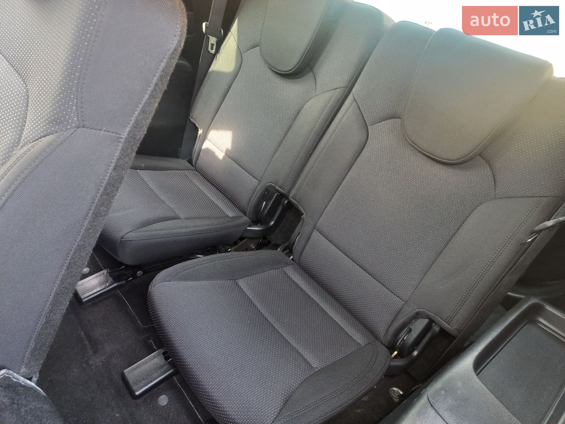 Kia Carens 2014 VIN KNAHU811AE7065825 фото оголошення 30 з 43