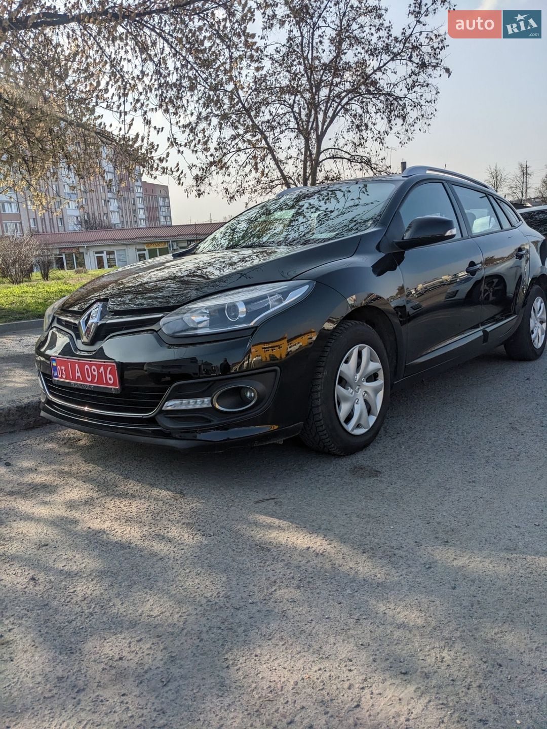 Renault Megane 2014 VIN VF1KZ10D650601799 фото оголошення 2 з 33