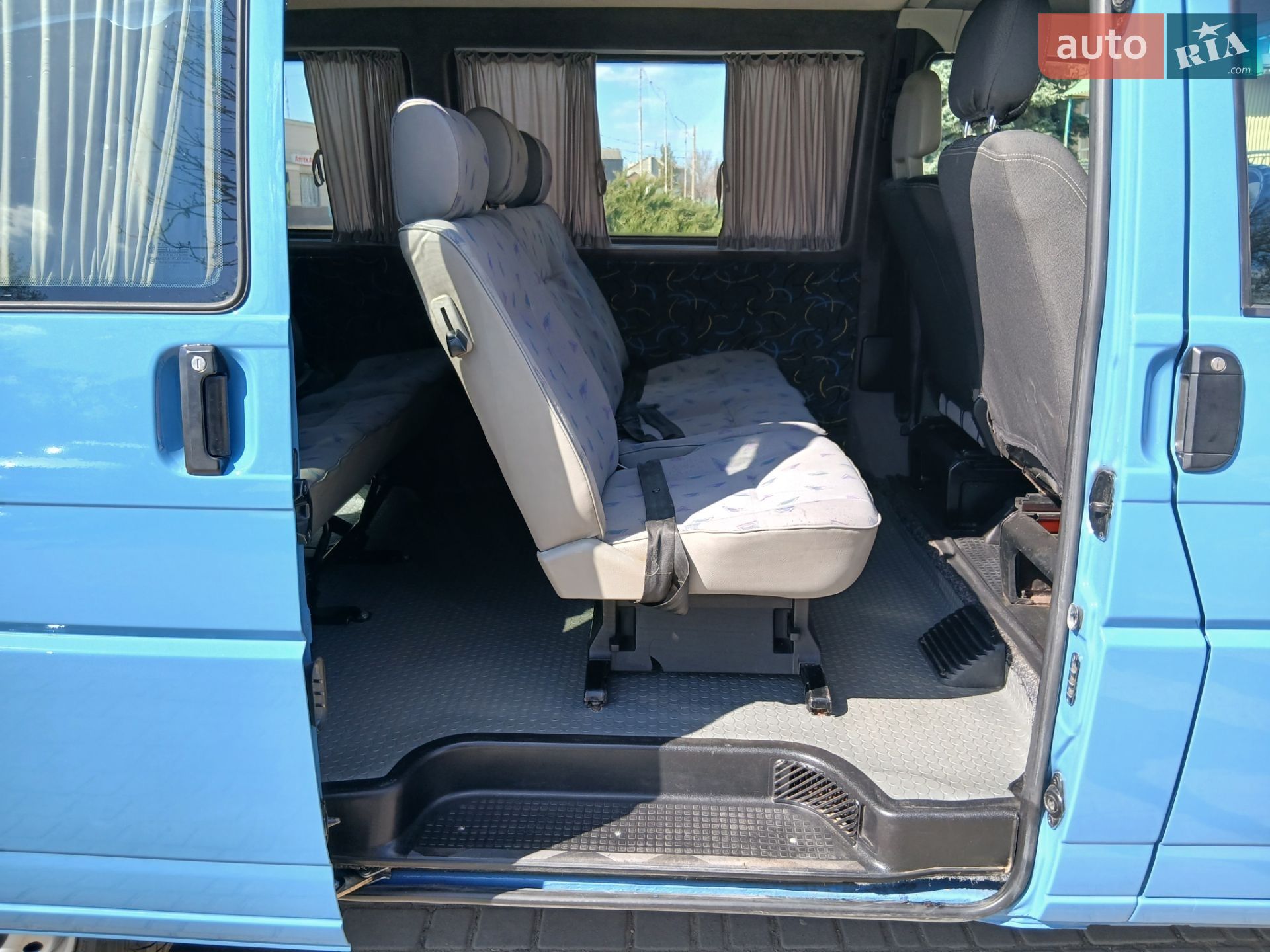 Volkswagen Transporter 2002 VIN WV1ZZZ70Z3X061709 фото оголошення 13 з 20