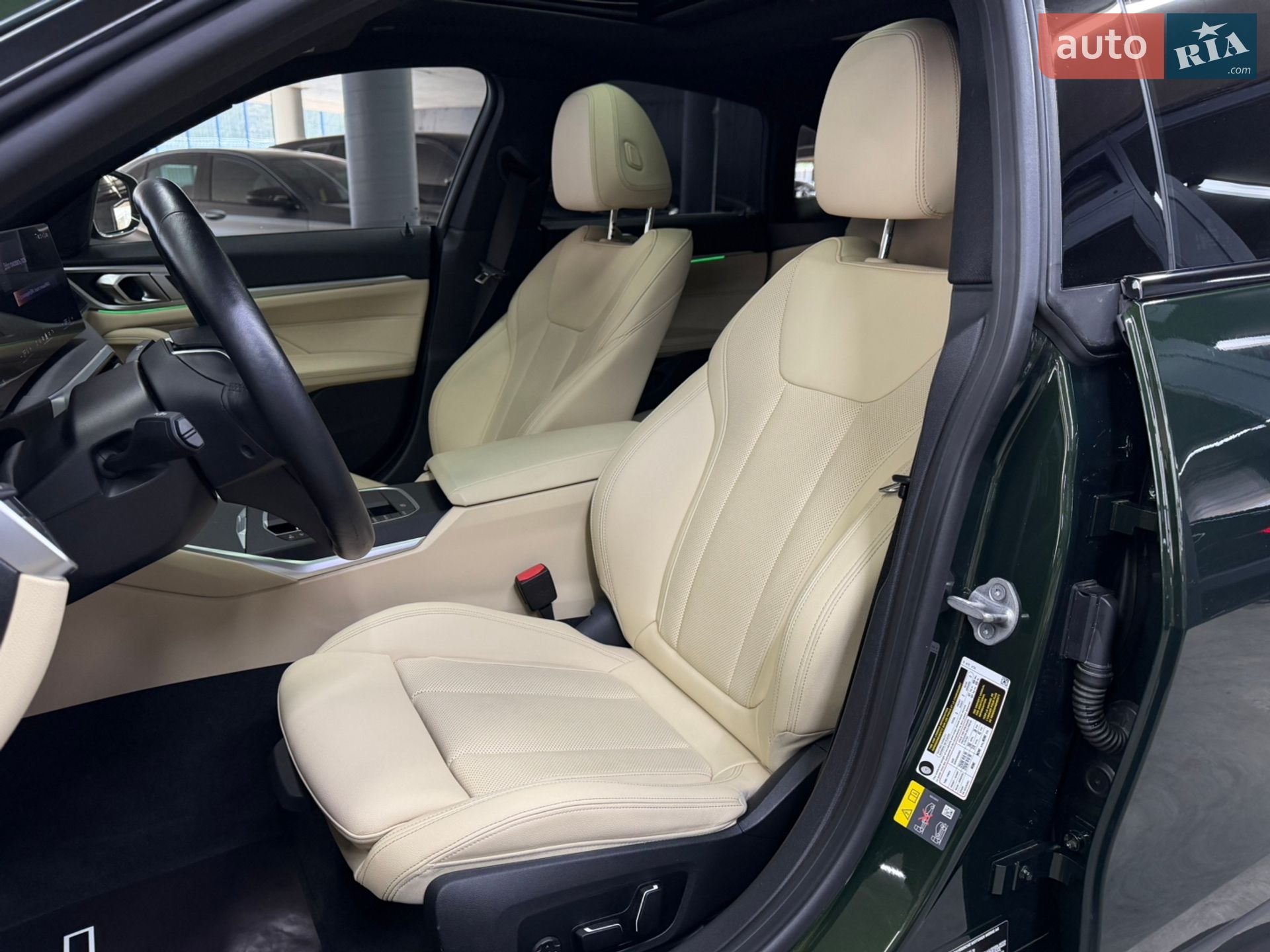 BMW i4 2024 VIN WBY43AW06RFS77461 фото оголошення 20 з 31