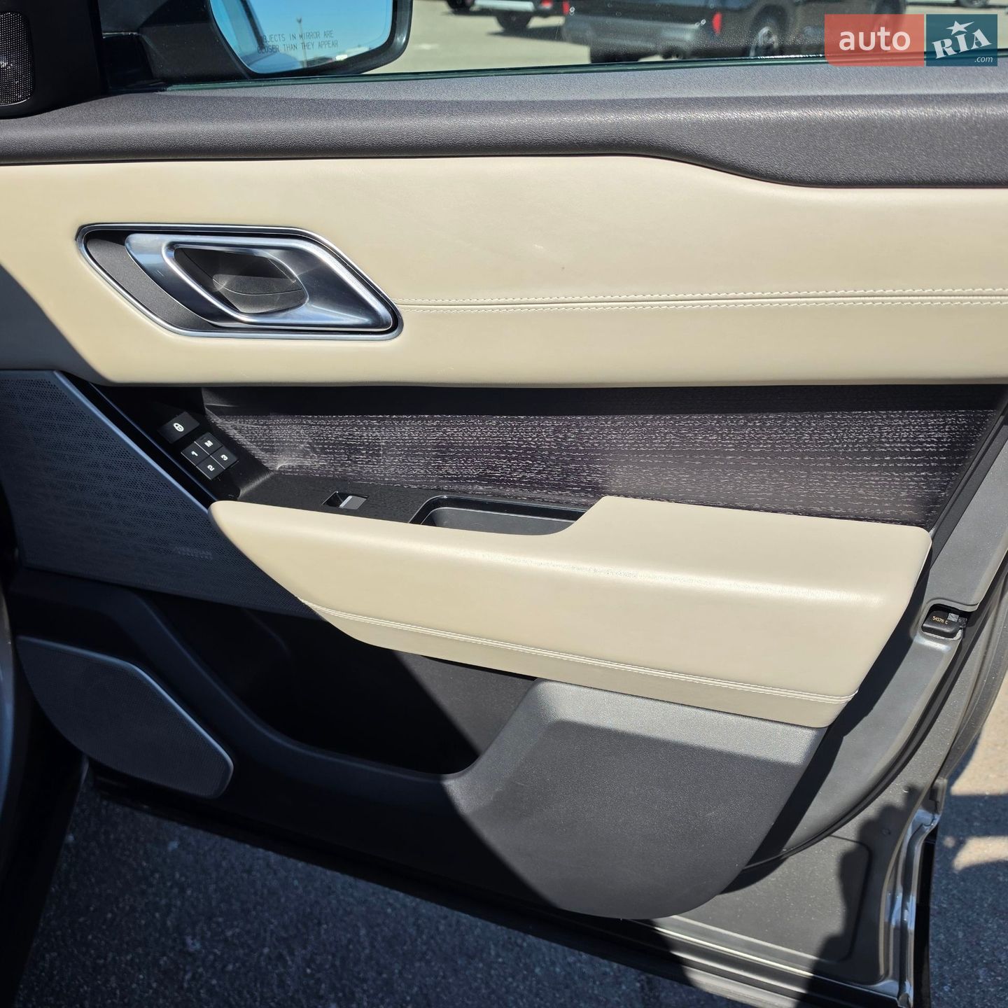 Land Rover Range Rover Velar 2017 VIN SALYL2RV6JA744047 фото оголошення 7 з 24
