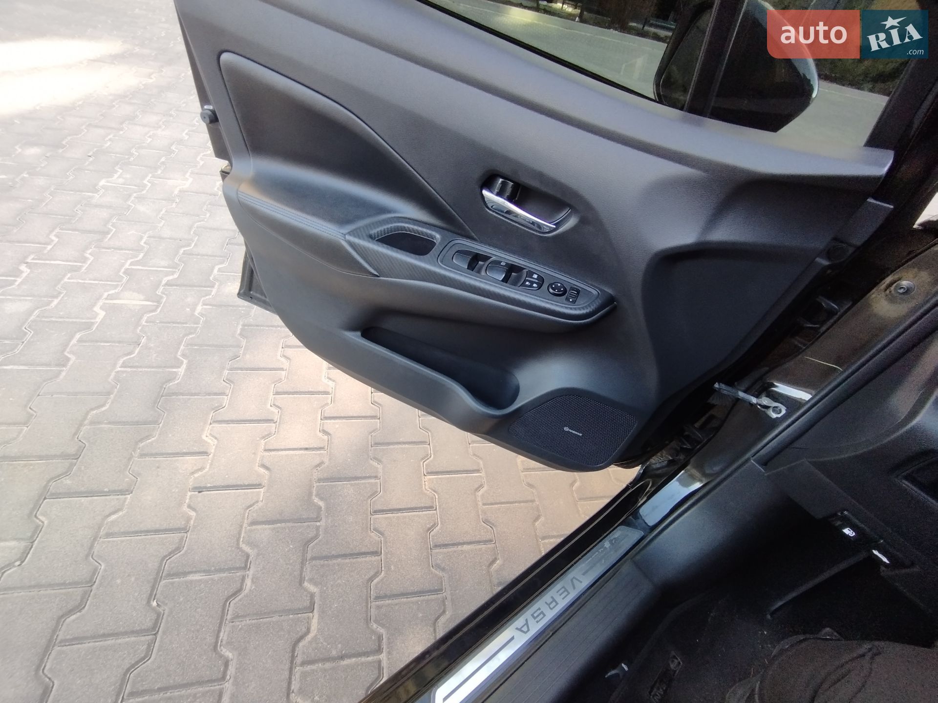 Nissan Versa 2019 VIN 3N1CN8EV7LL808342 фото оголошення 8 з 23
