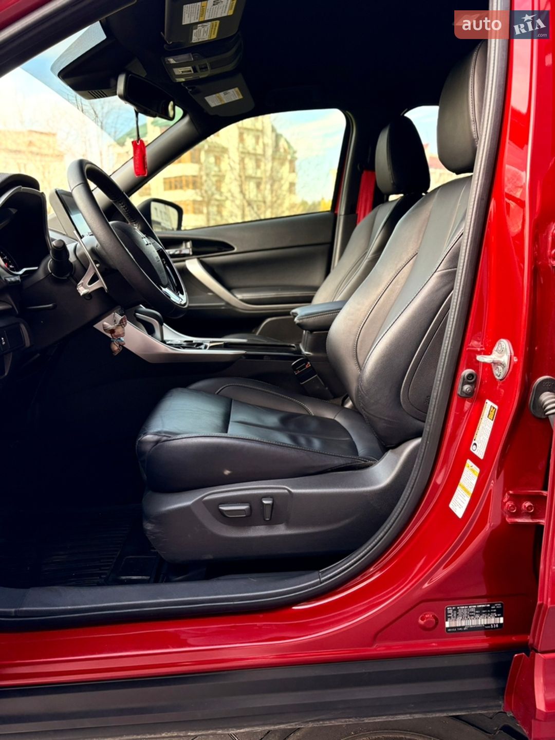 Mitsubishi Eclipse Cross 2023 VIN JA4ATWAA4PZ045576 фото оголошення 16 з 40