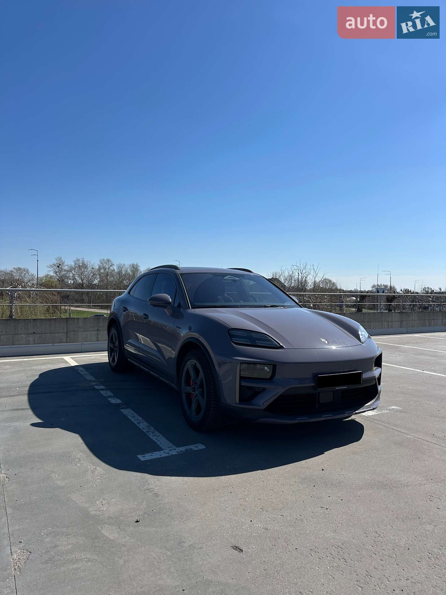 Porsche Macan 2024 VIN WP1ZZZXAZSL175524 фото оголошення 4 з 46