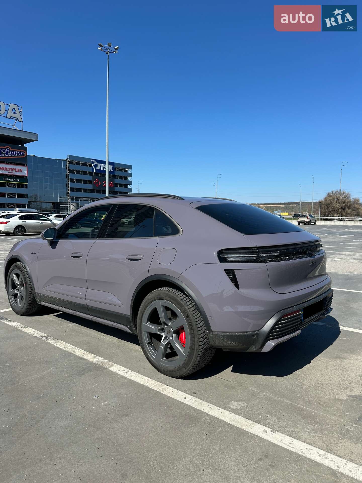Porsche Macan 2024 VIN WP1ZZZXAZSL175524 фото оголошення 7 з 46