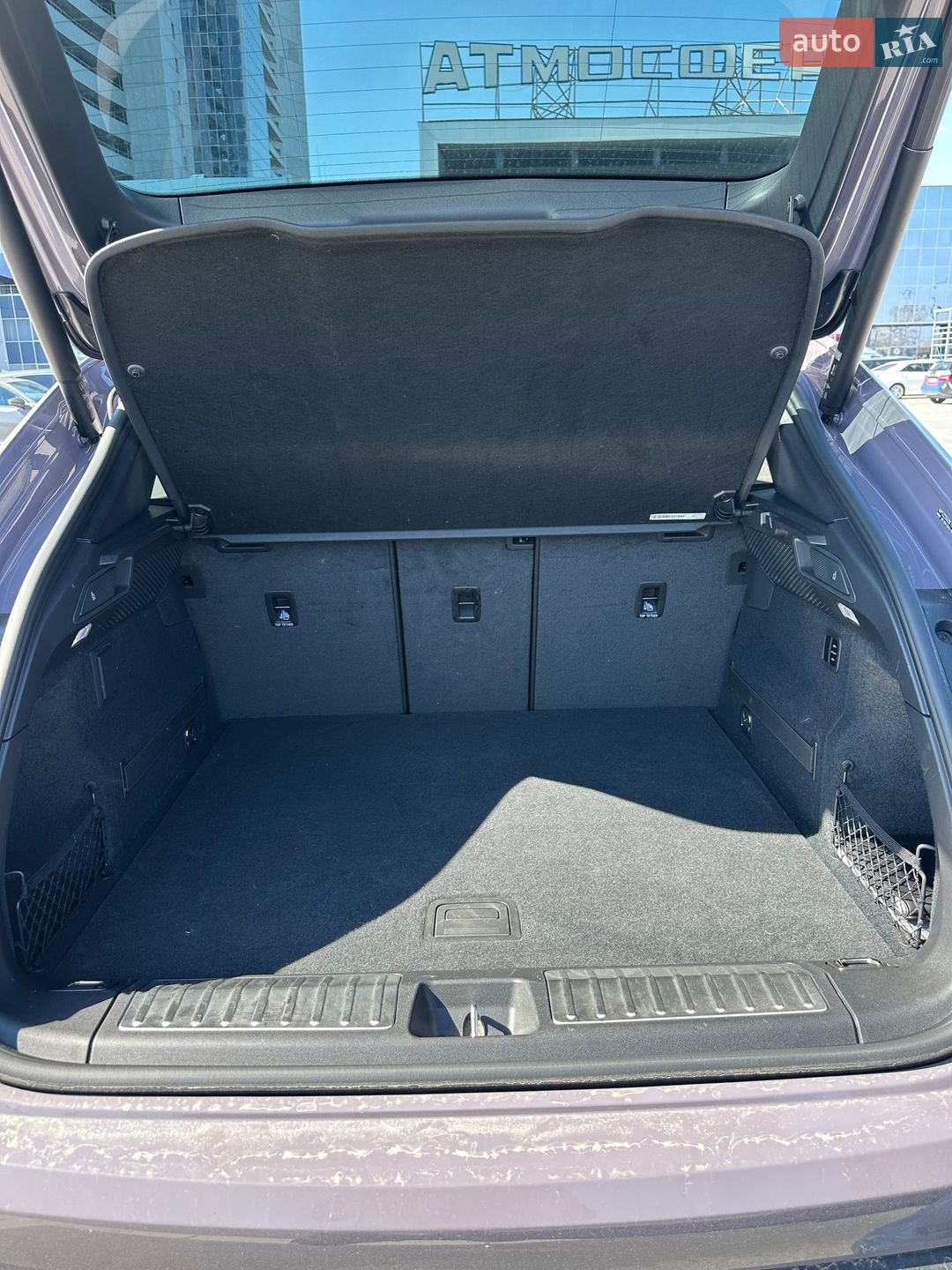 Porsche Macan 2024 VIN WP1ZZZXAZSL175524 фото оголошення 45 з 46