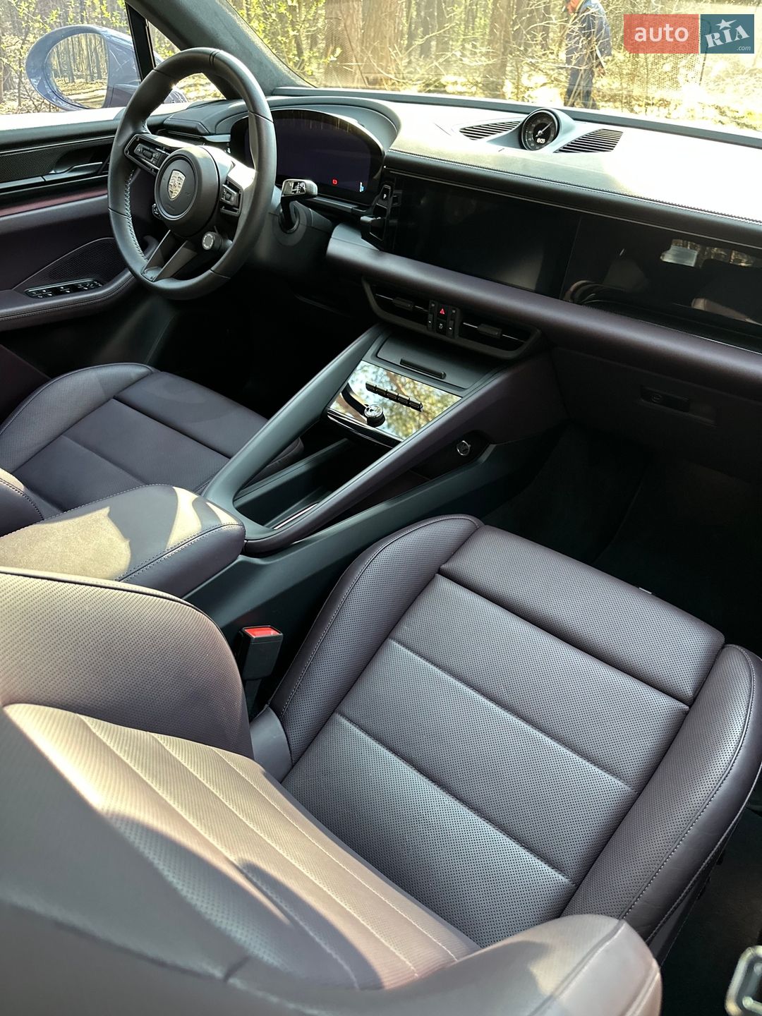 Porsche Macan 2024 VIN WP1ZZZXAZSL175524 фото оголошення 35 з 46