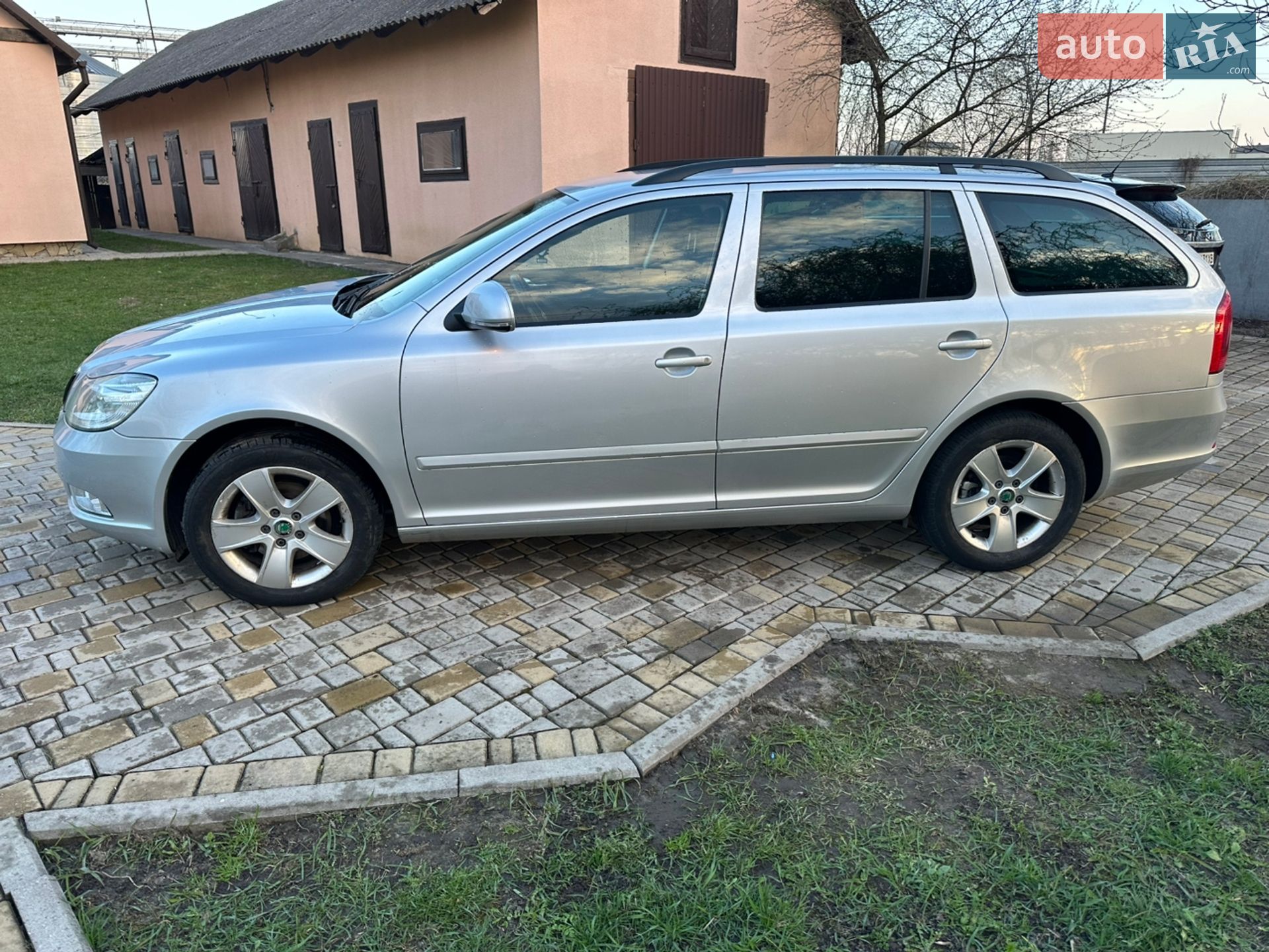 Skoda Octavia 2012 VIN TMBKK61Z7C2197244 фото оголошення 10 з 30