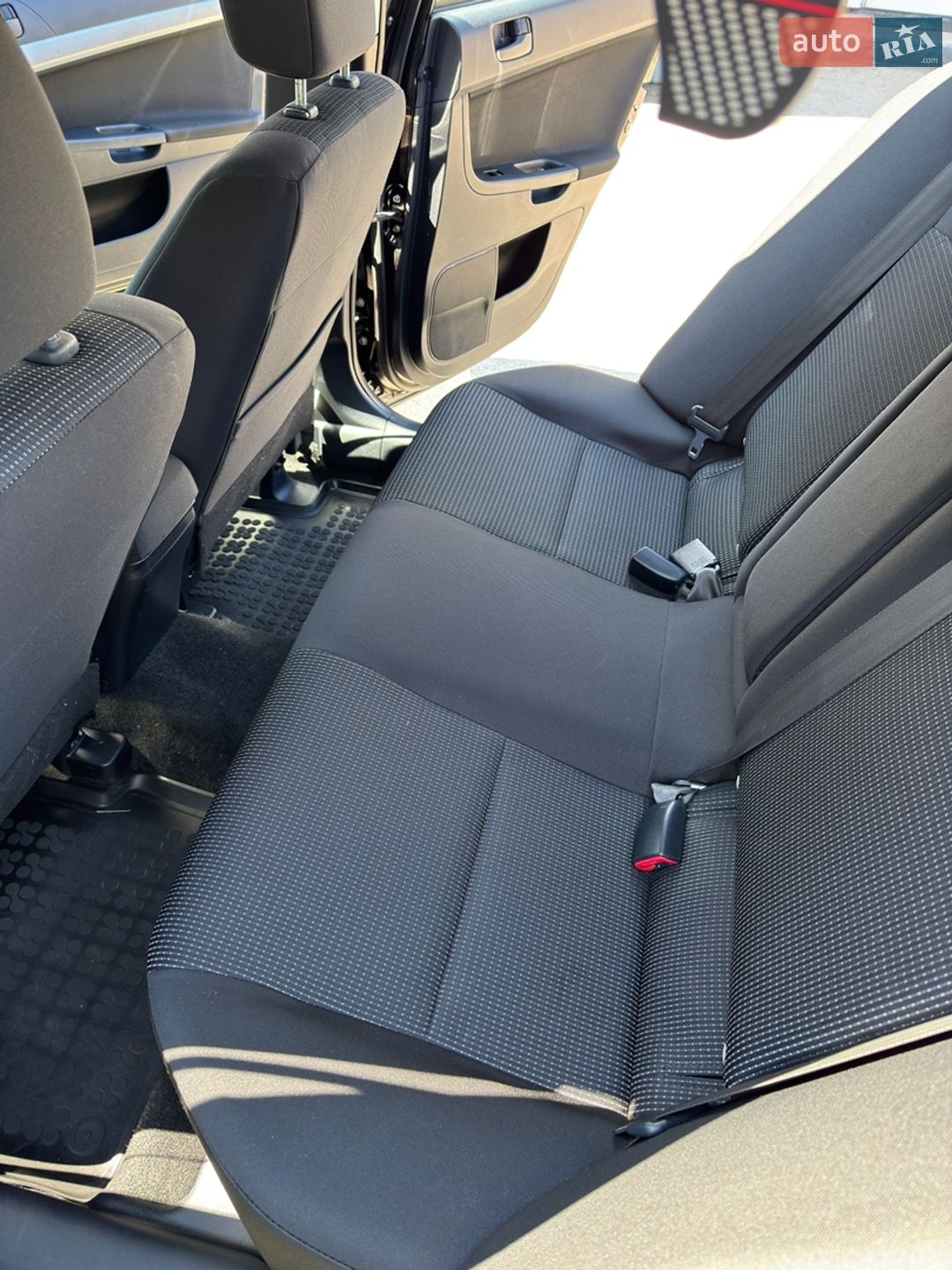Mitsubishi Lancer 2010 VIN JMBSNCY2ABU001216 фото оголошення 25 з 39