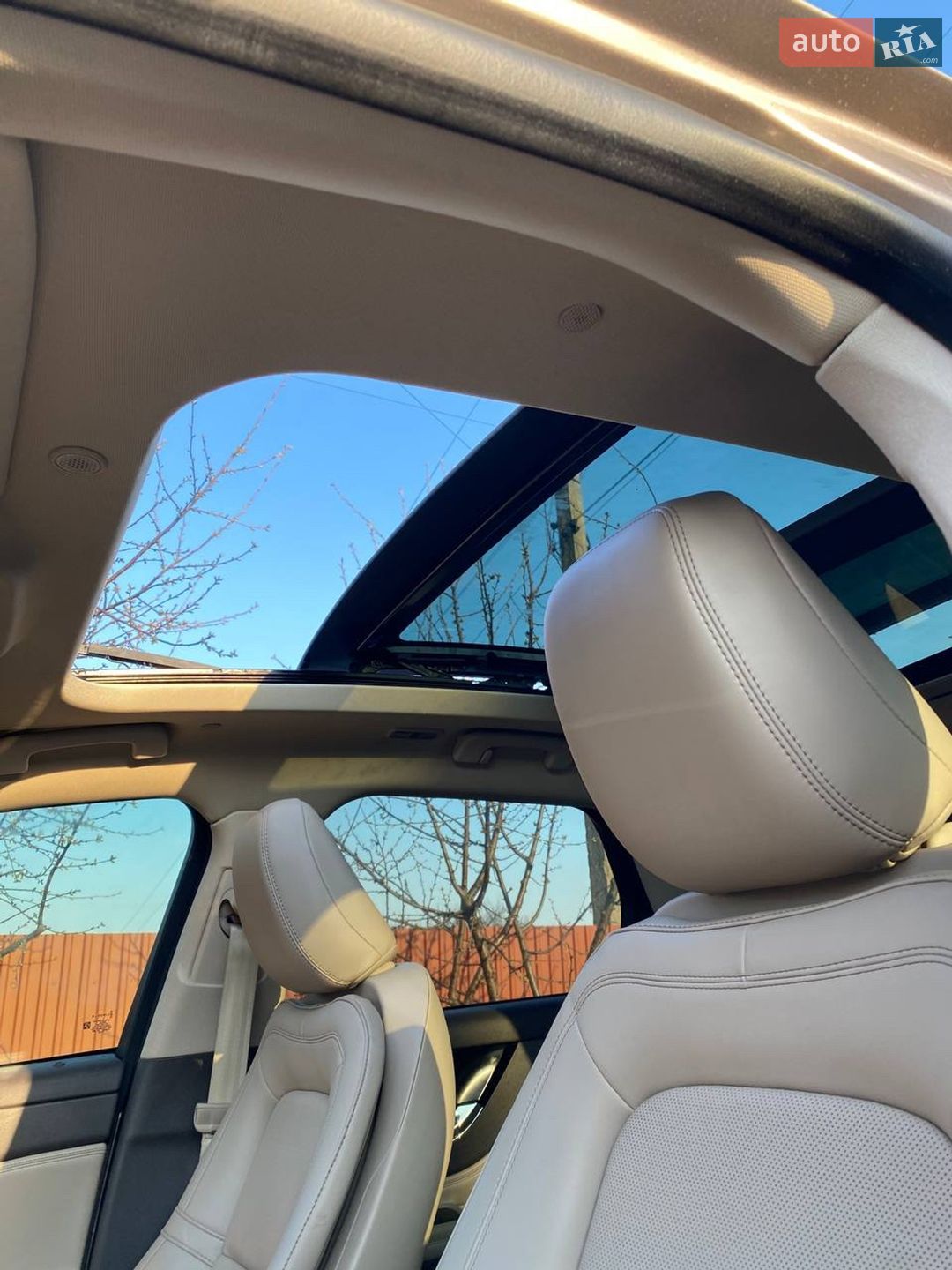 Lincoln Corsair 2021 VIN 5LMCJ2D90MUL21137 фото оголошення 9 з 22