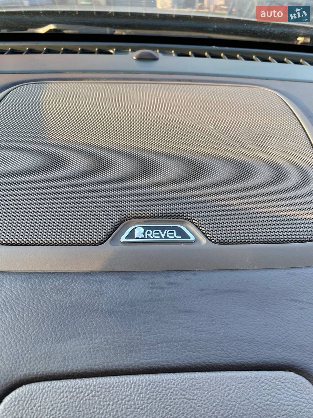 Lincoln Corsair 2021 VIN 5LMCJ2D90MUL21137 фото оголошення 13 з 22