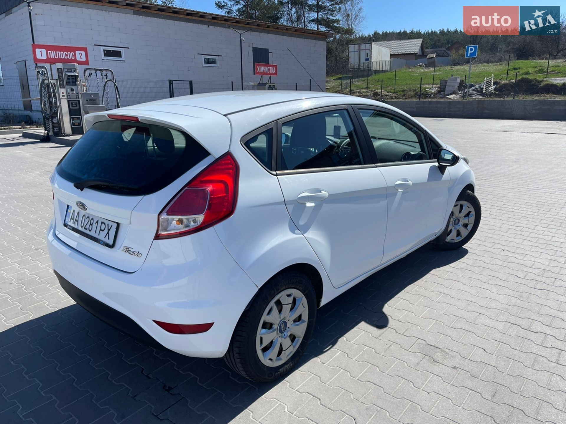 Ford Fiesta 2017 VIN WF0DXXGAKDHJ84149 фото оголошення 5 з 16