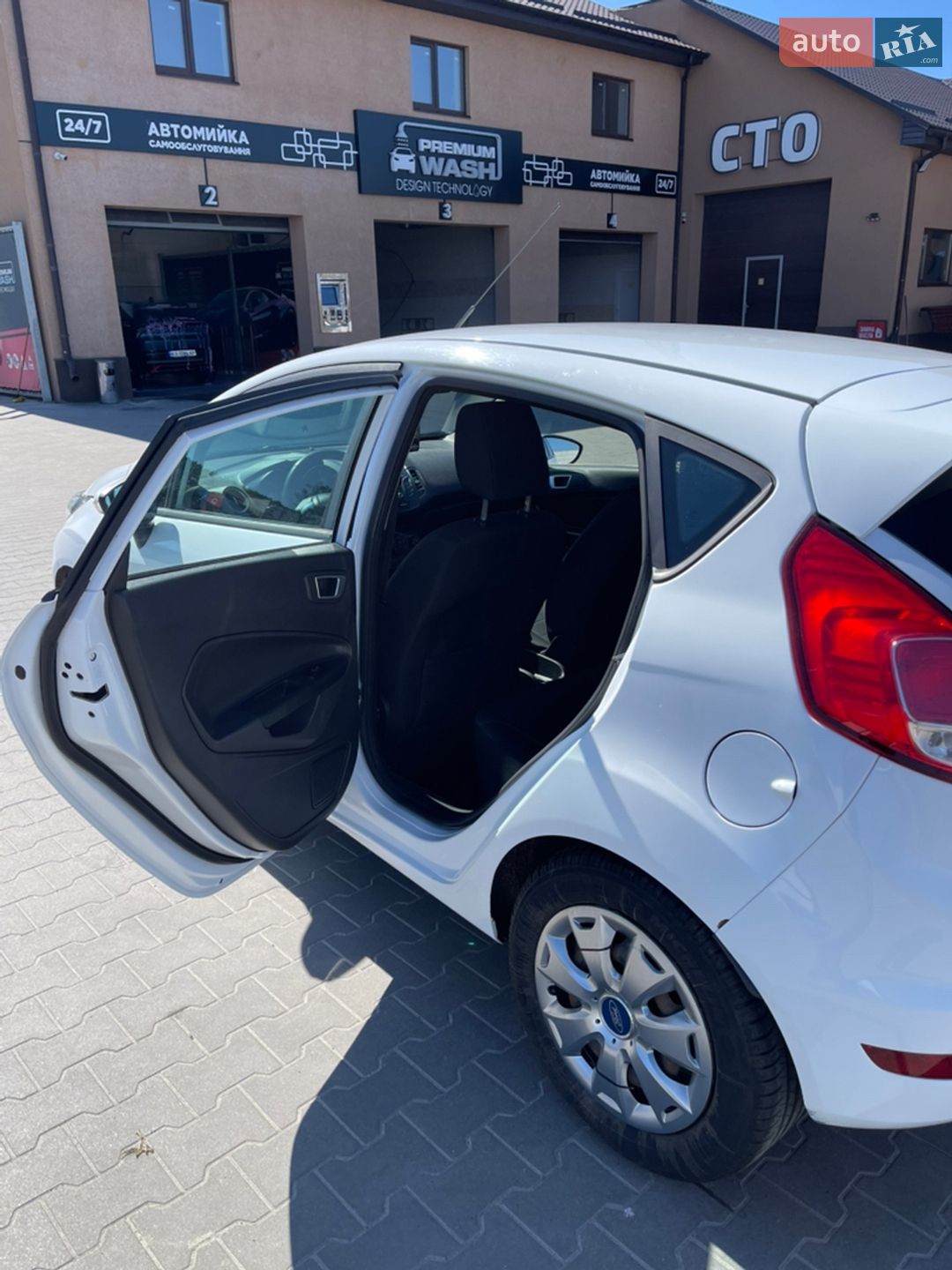 Ford Fiesta 2017 VIN WF0DXXGAKDHJ84149 фото оголошення 10 з 16