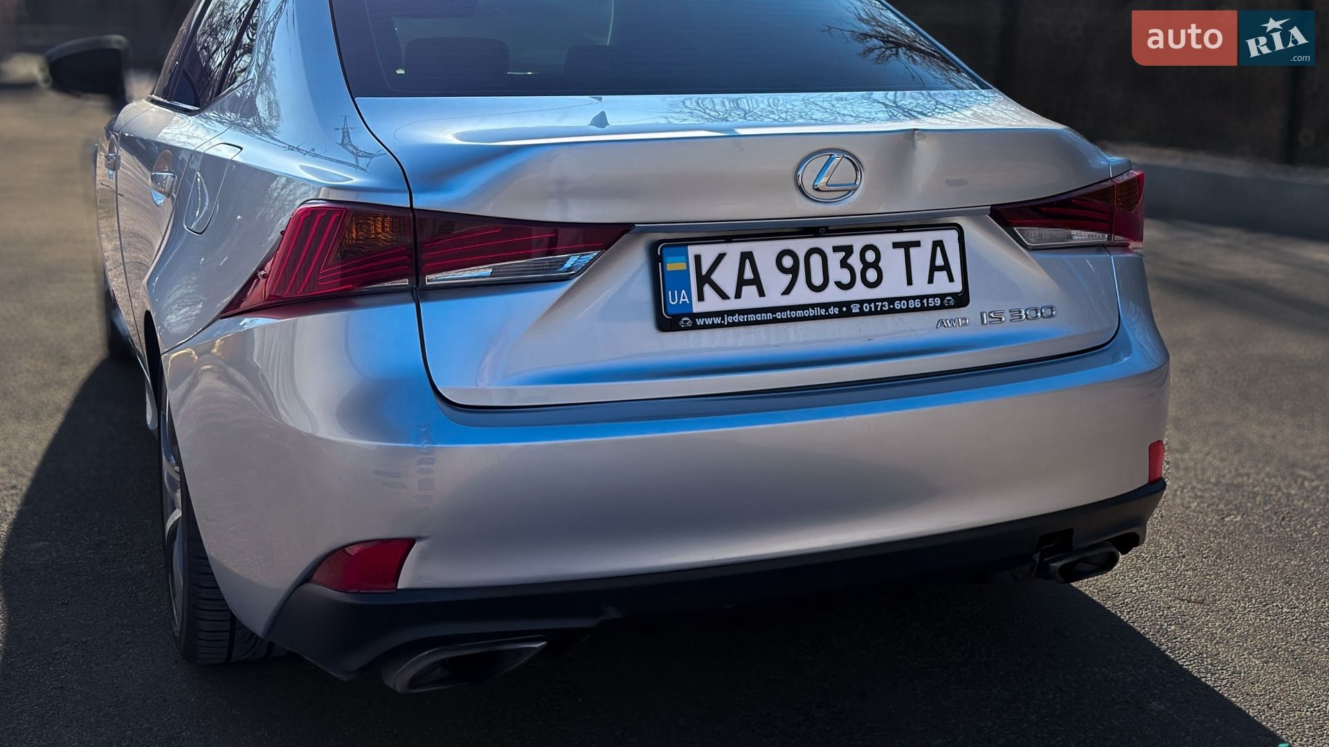 Lexus IS 2019 VIN JTHC81D21K5039403 фото оголошення 5 з 19